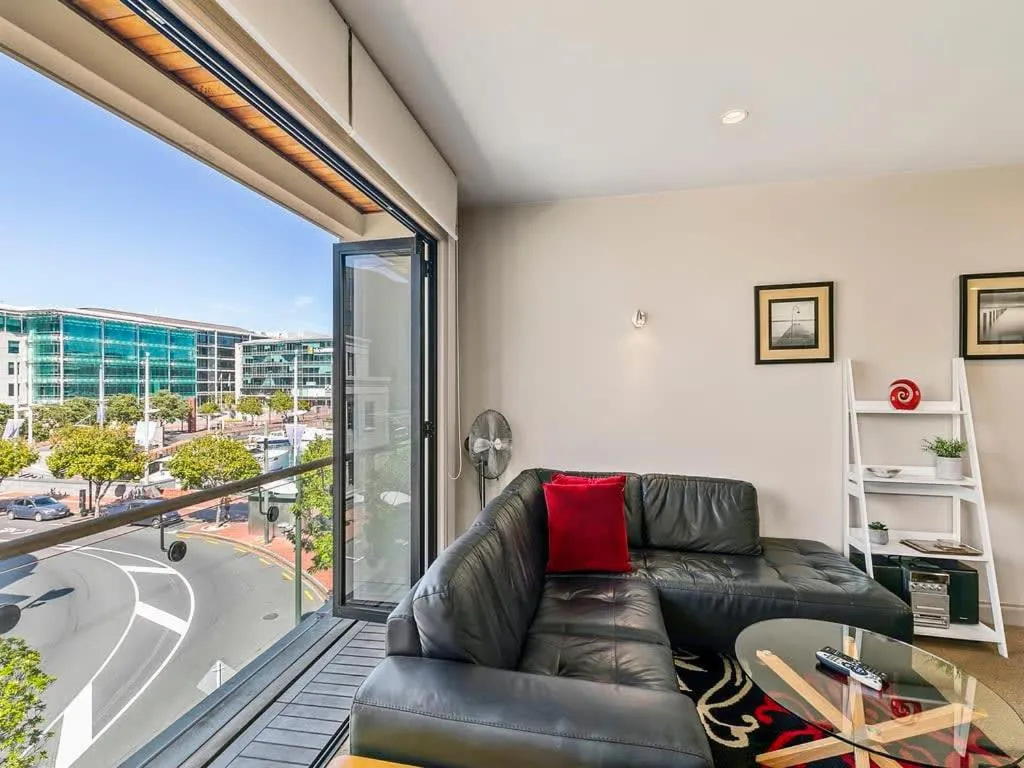 Enormous CBD 1BR Unit with Parking by Zodiak Stays