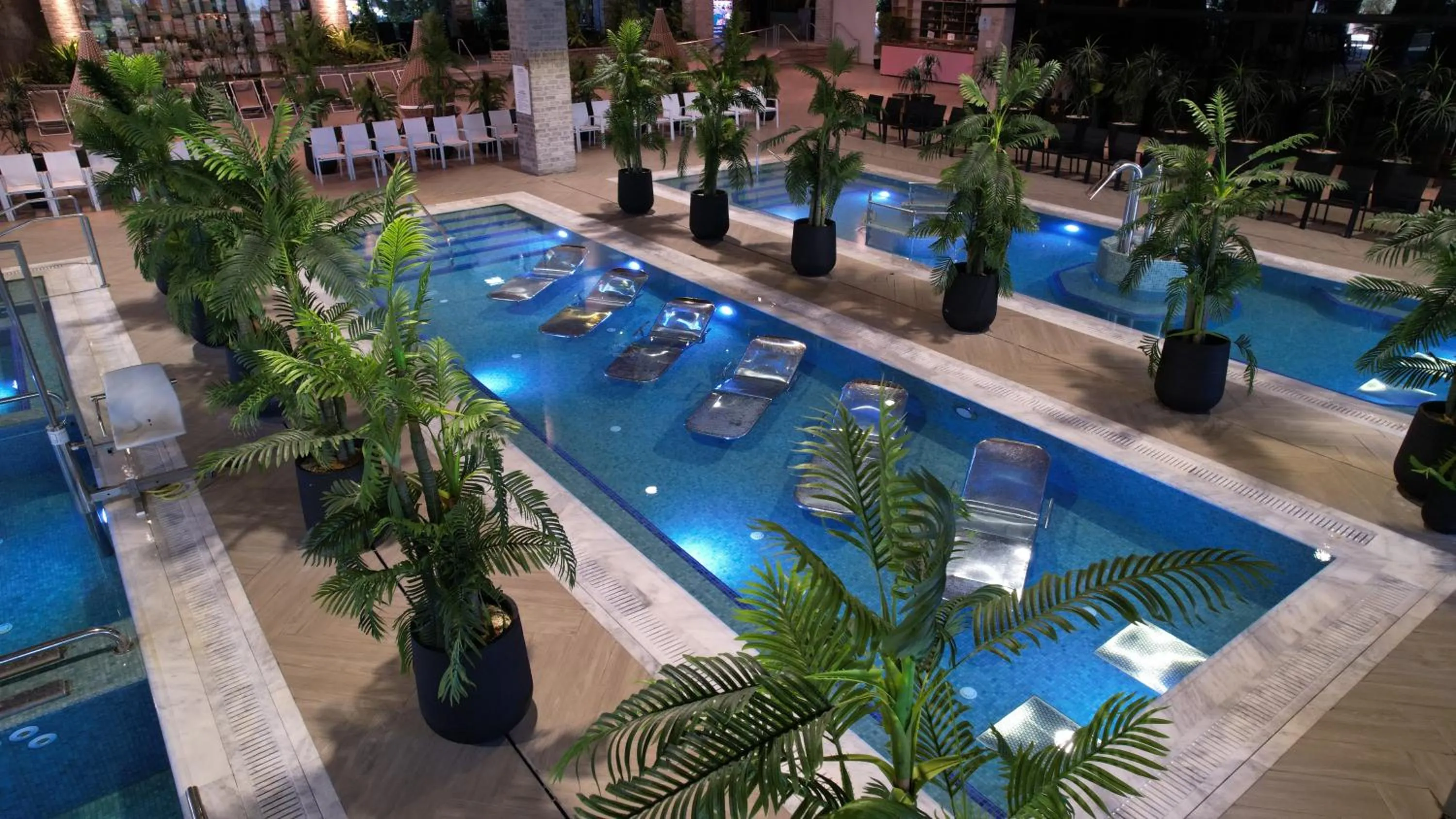 Hot Spring Bath in Dream Island Spa & Health Resort