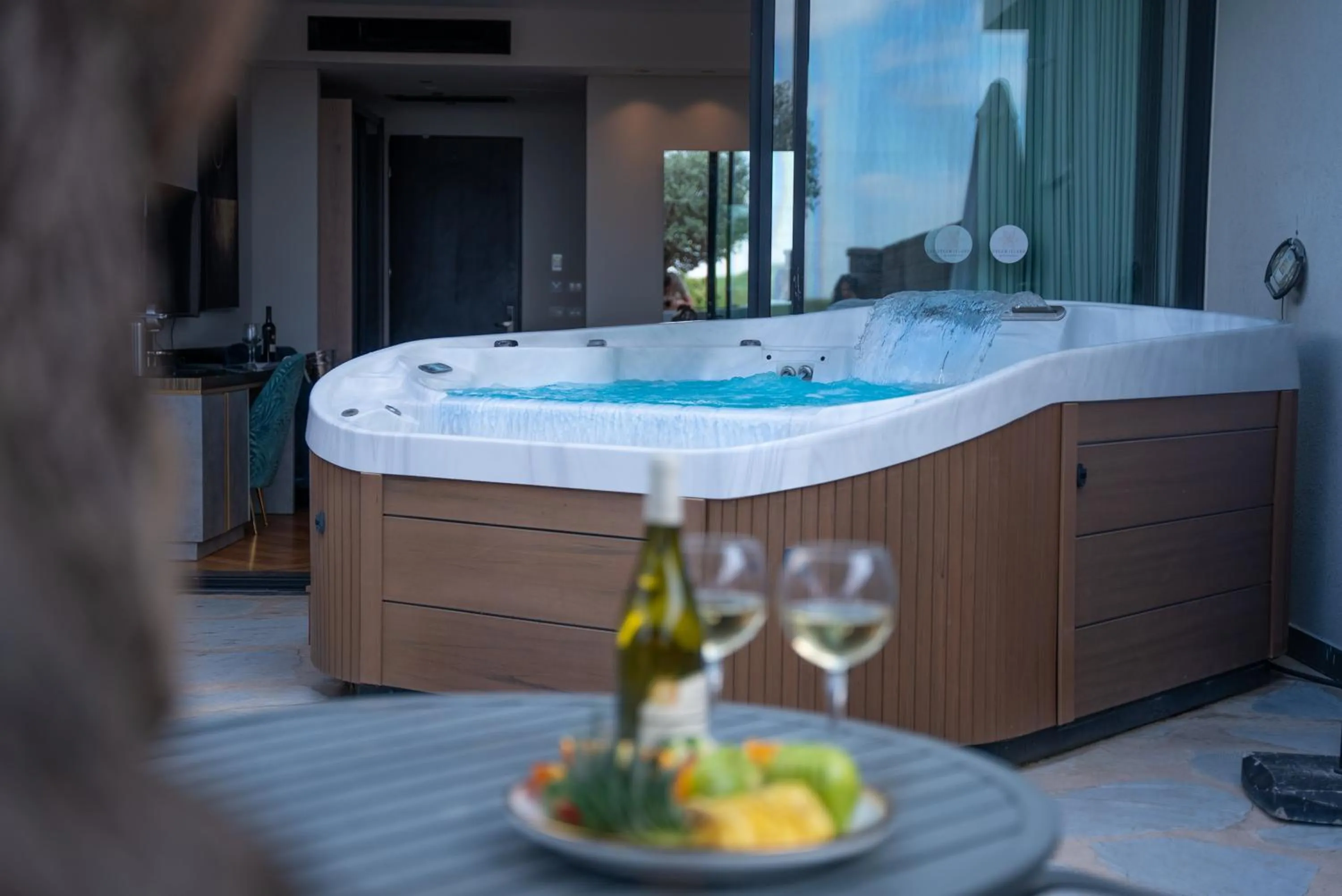 Hot Tub in Dream Island Spa & Health Resort