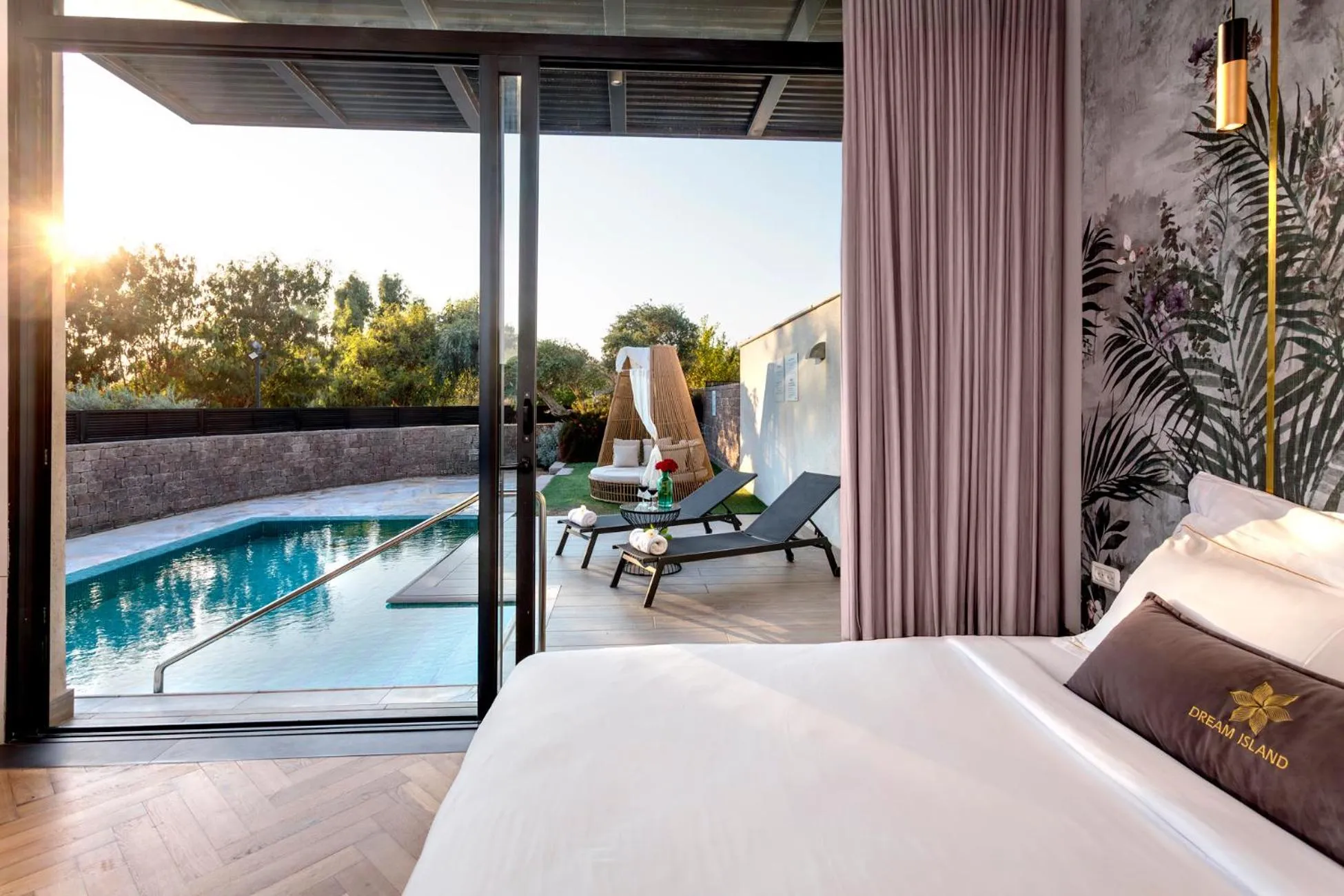 Bed in Dream Island Spa & Health Resort