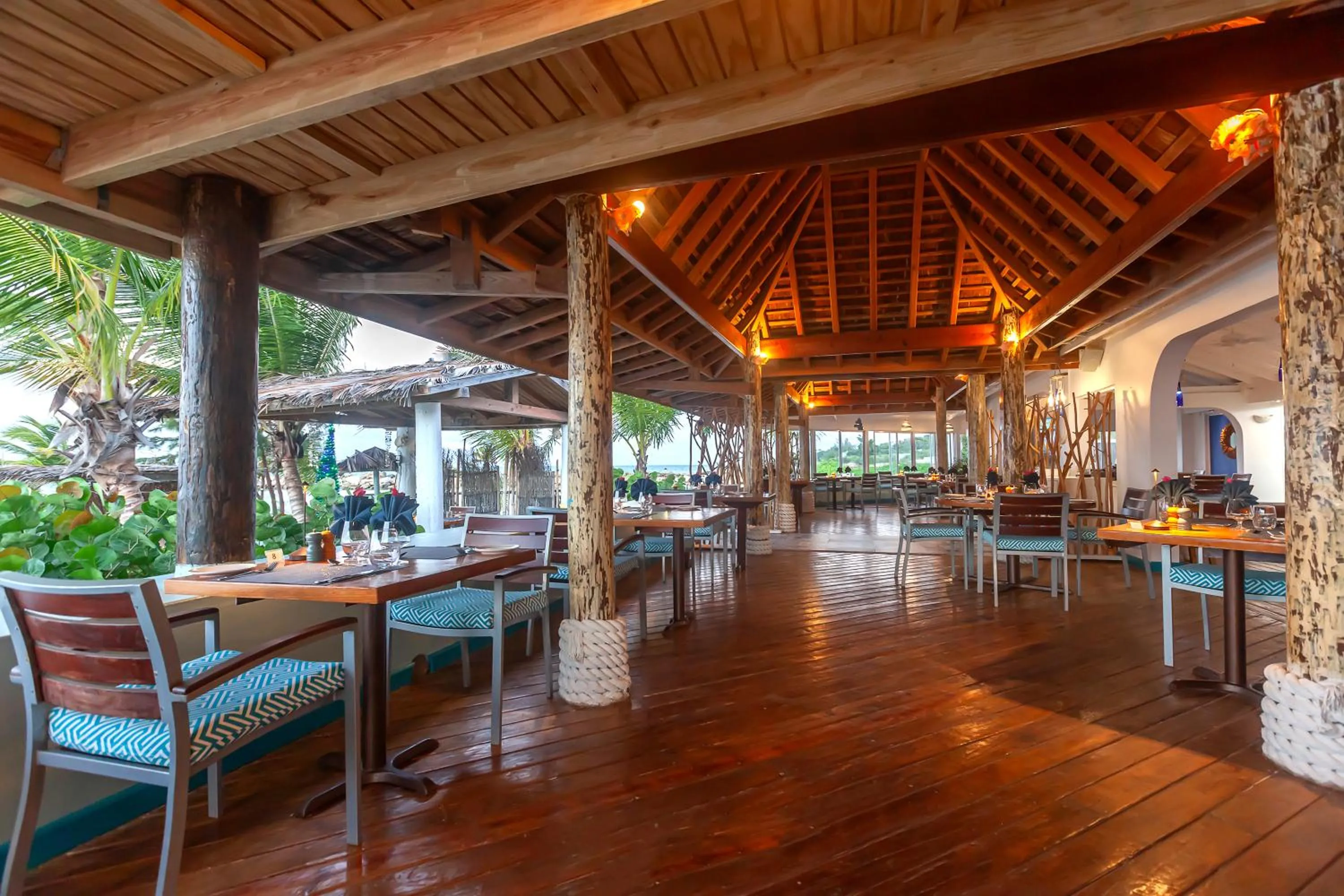 Restaurant/places to eat in Ocean Point Beach Resort & Spa Adults Only