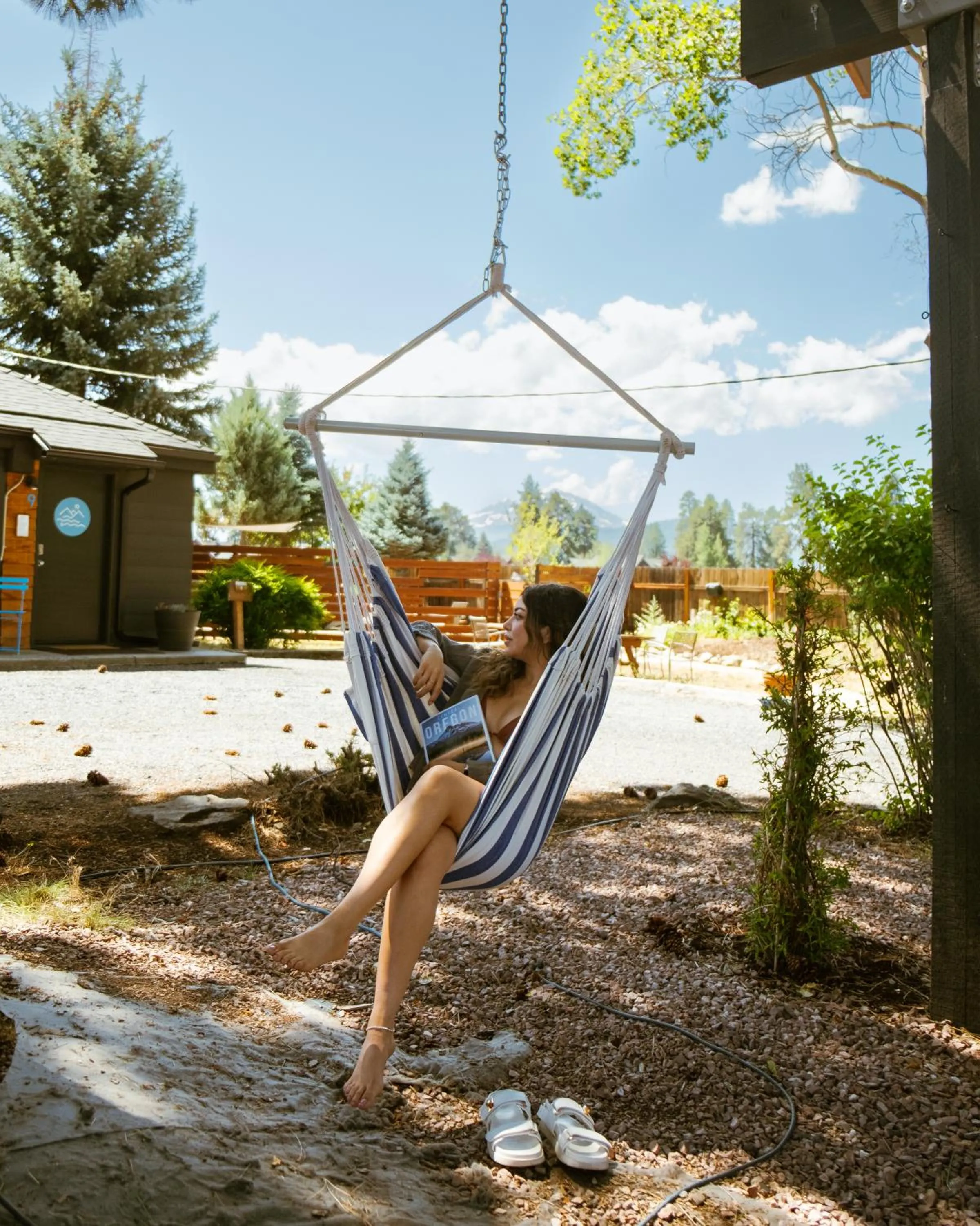 Spring in Left Coast Lodge - Pet Friendly