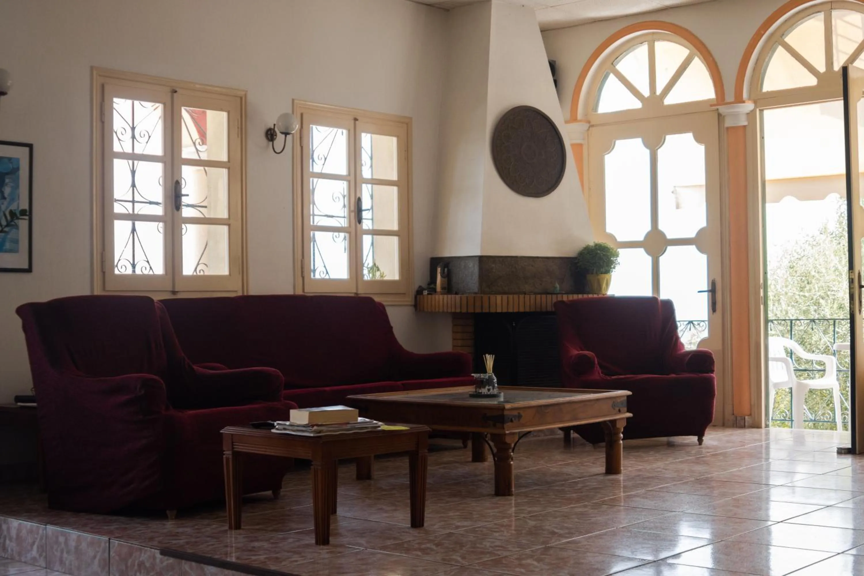 Living room in APRAOS BAY HOTEL