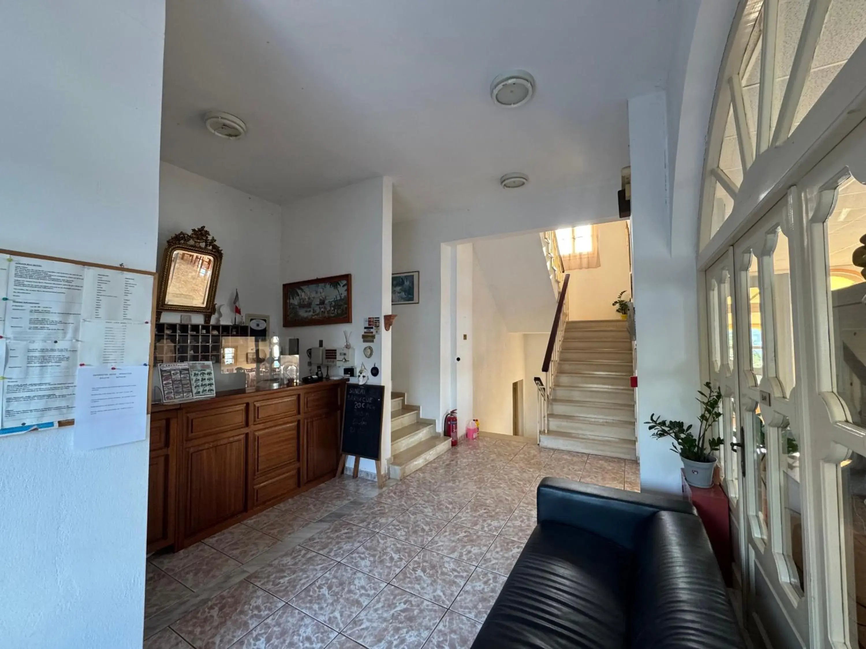 APRAOS BAY HOTEL APRAOS BAY HOTEL