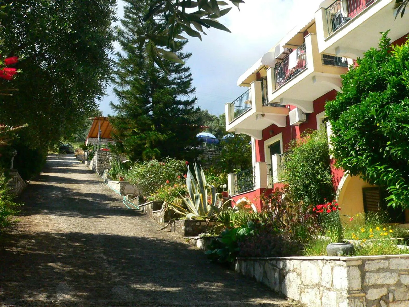 Garden in APRAOS BAY HOTEL