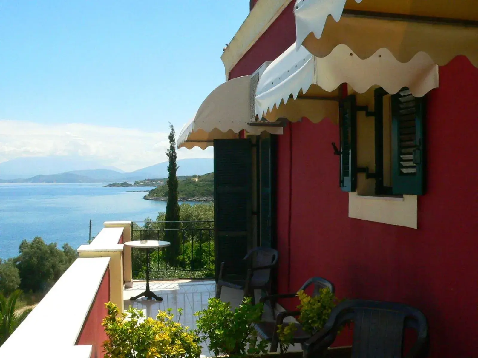 Standard Single Room with Sea View in APRAOS BAY HOTEL Standard Single Room with Sea View in APRAOS BAY HOTEL