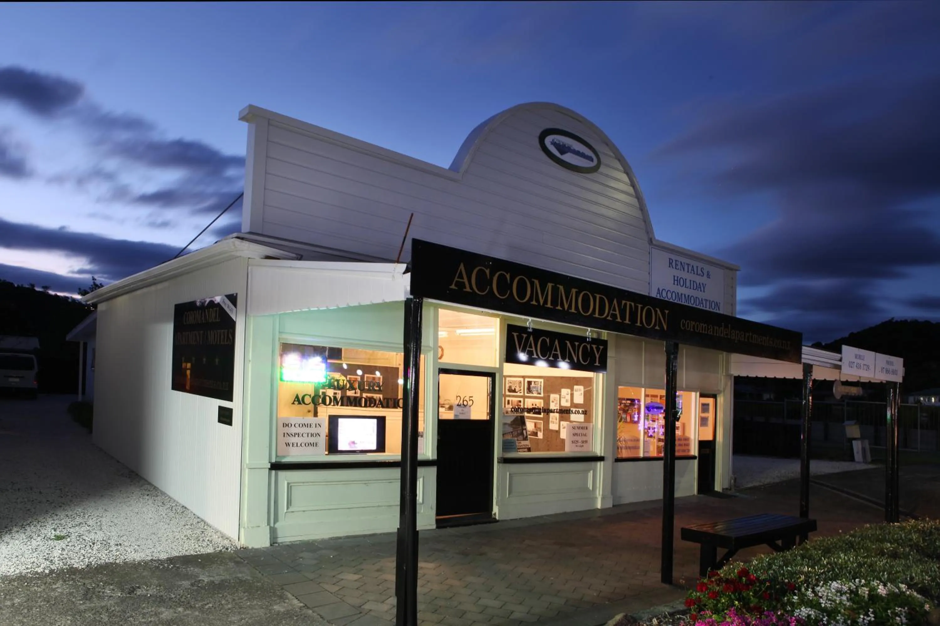 Facade/entrance in Coromandel Apartments
