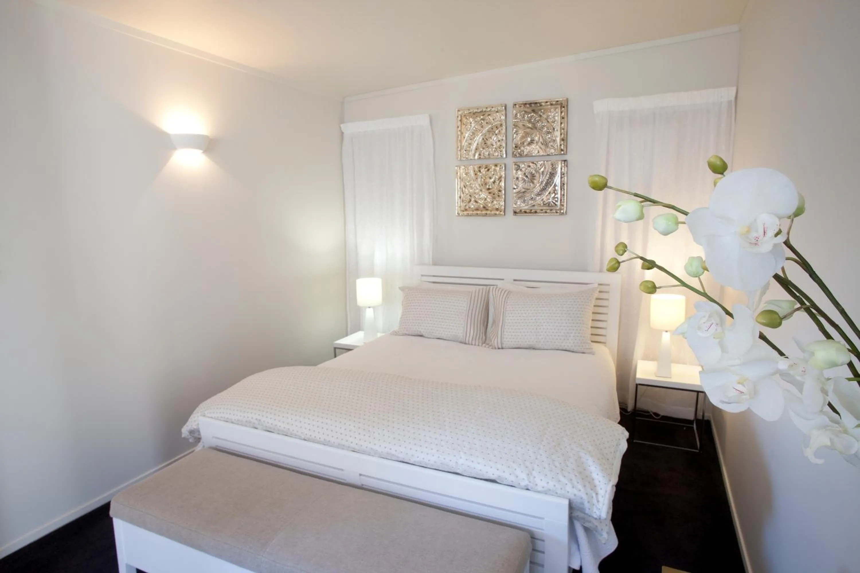 Bedroom, Bed in Coromandel Apartments