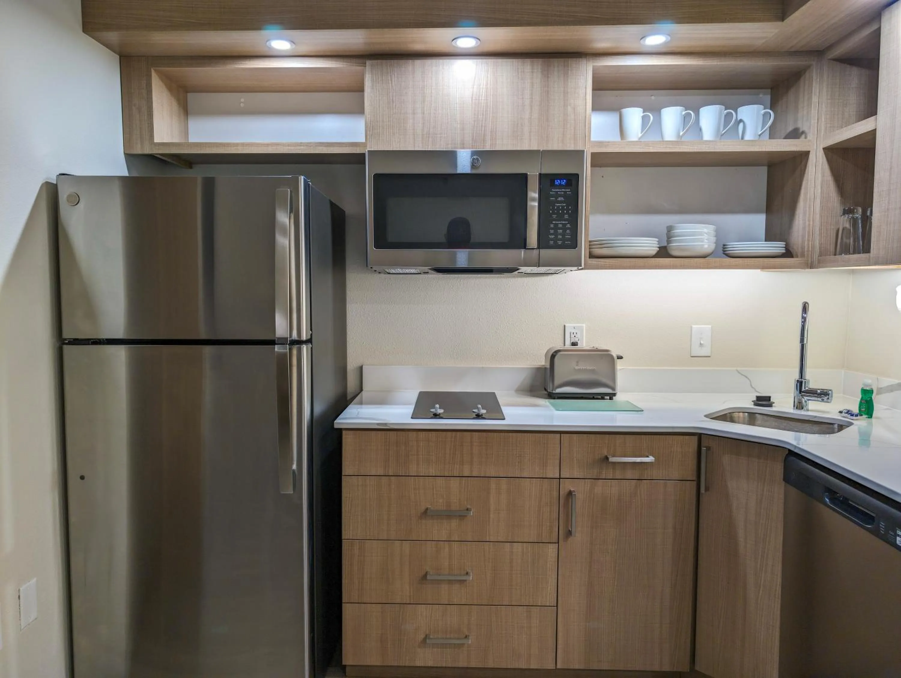 Kitchen or kitchenette in Homewood Suites by Hilton Oklahoma City Airport