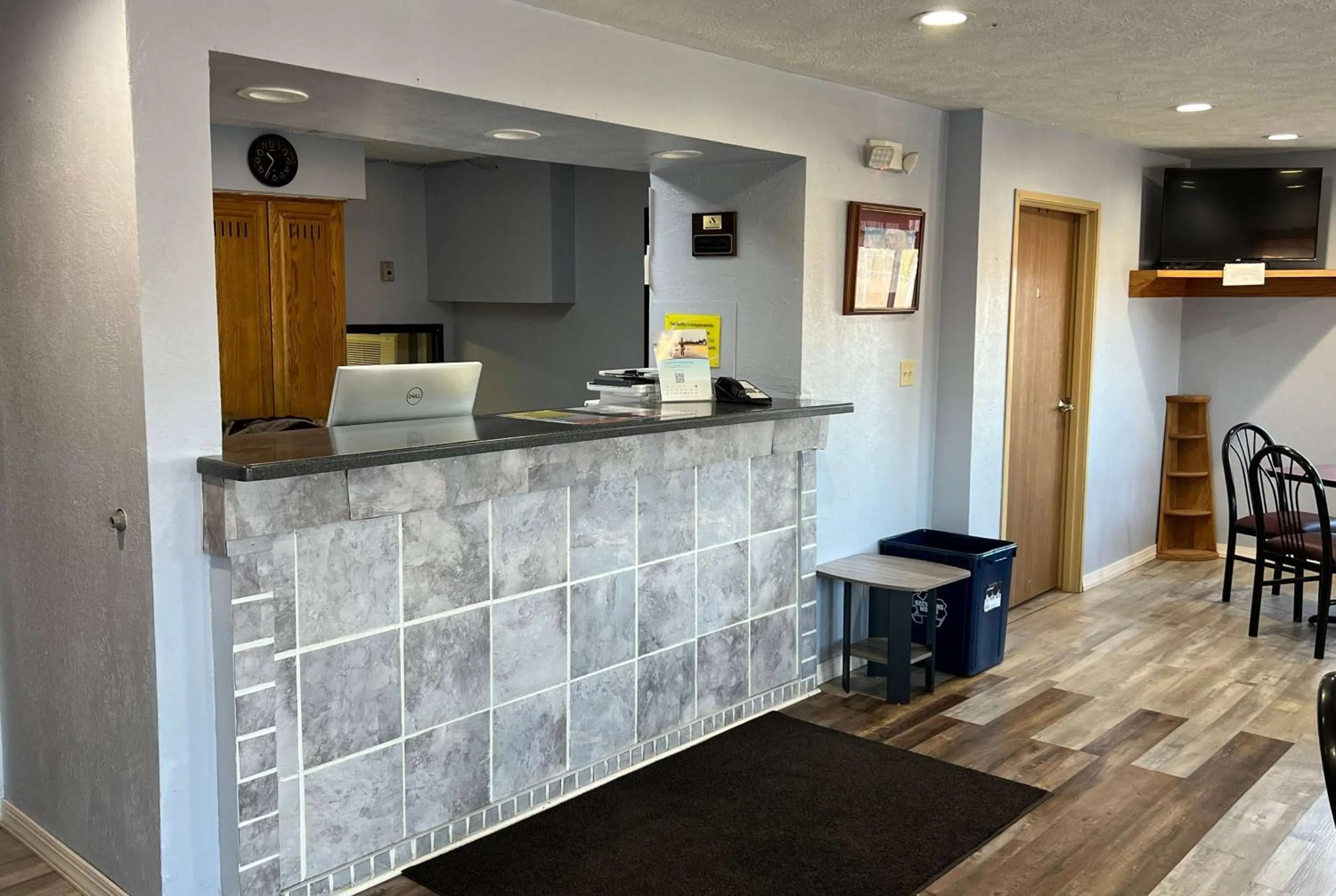 Lobby or reception in Super 8 by Wyndham Altoona