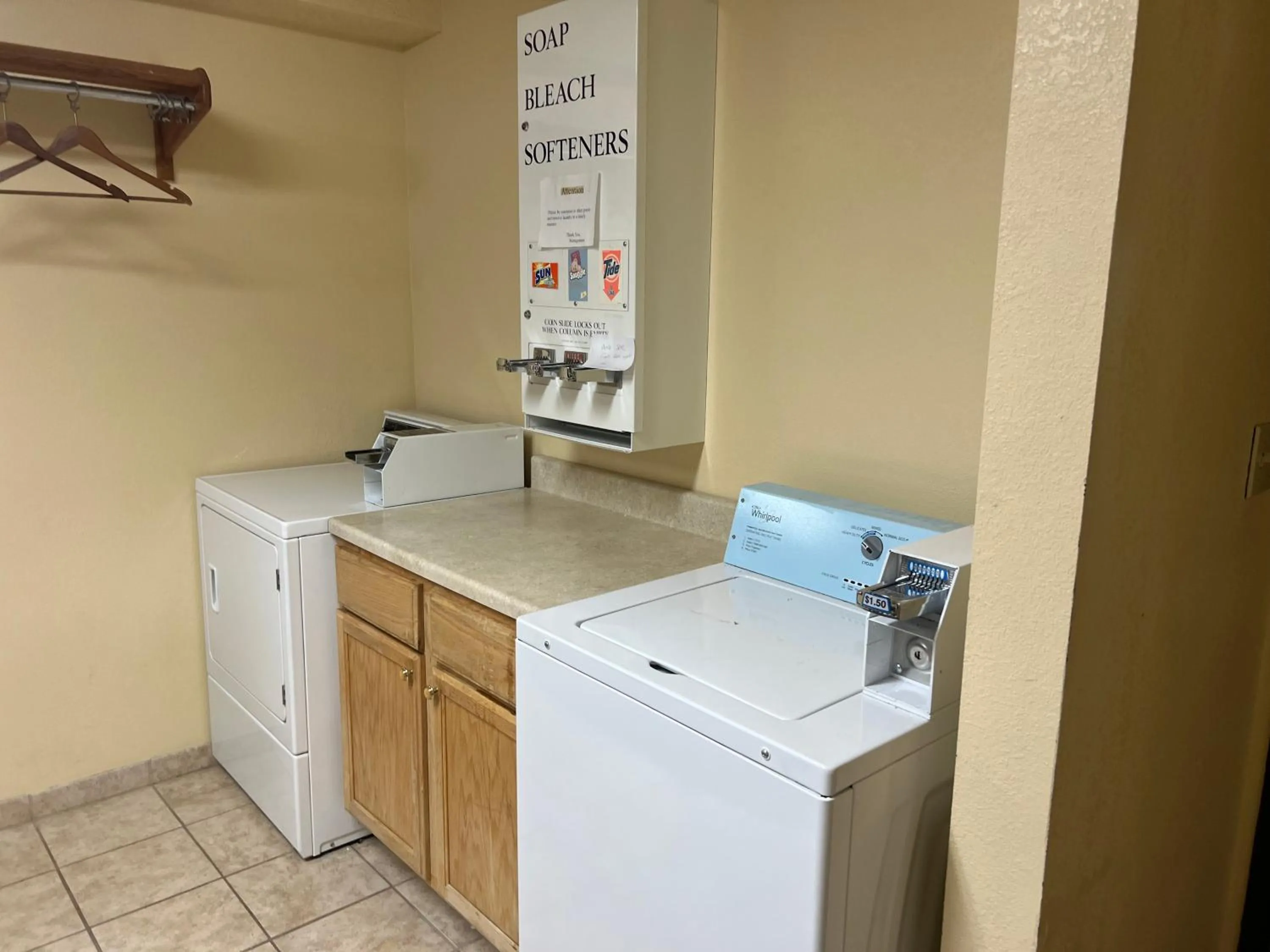 laundry in Super 8 by Wyndham Altoona