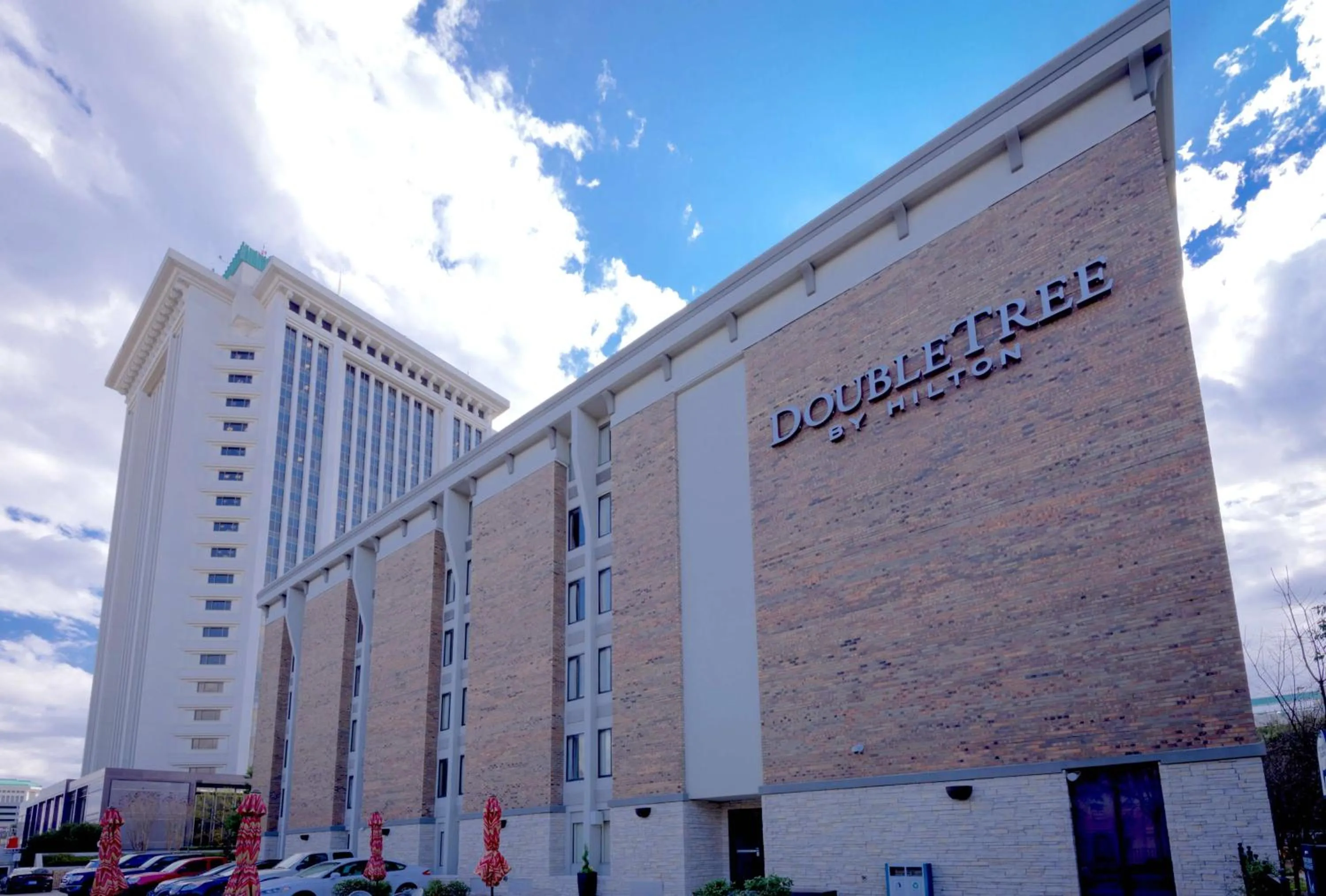 Property building in DoubleTree by Hilton Montgomery Downtown
