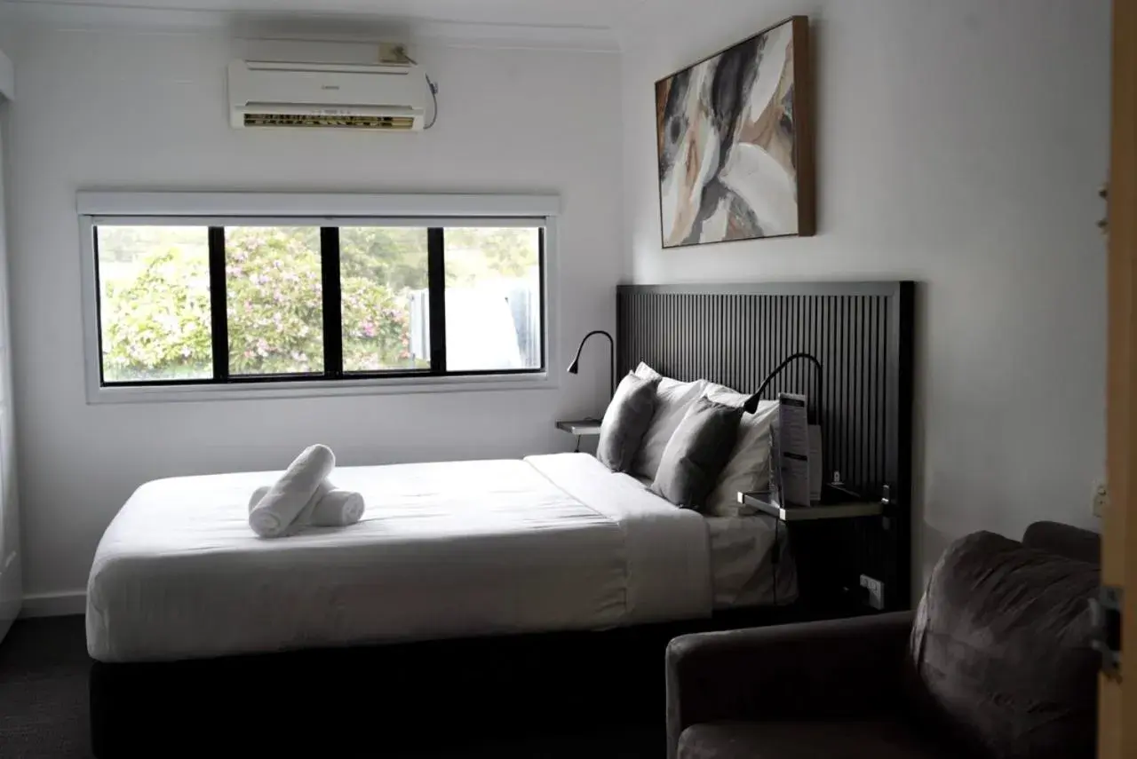 Bed in O'Shea's Royal Hotel Bed in O'Shea's Royal Hotel