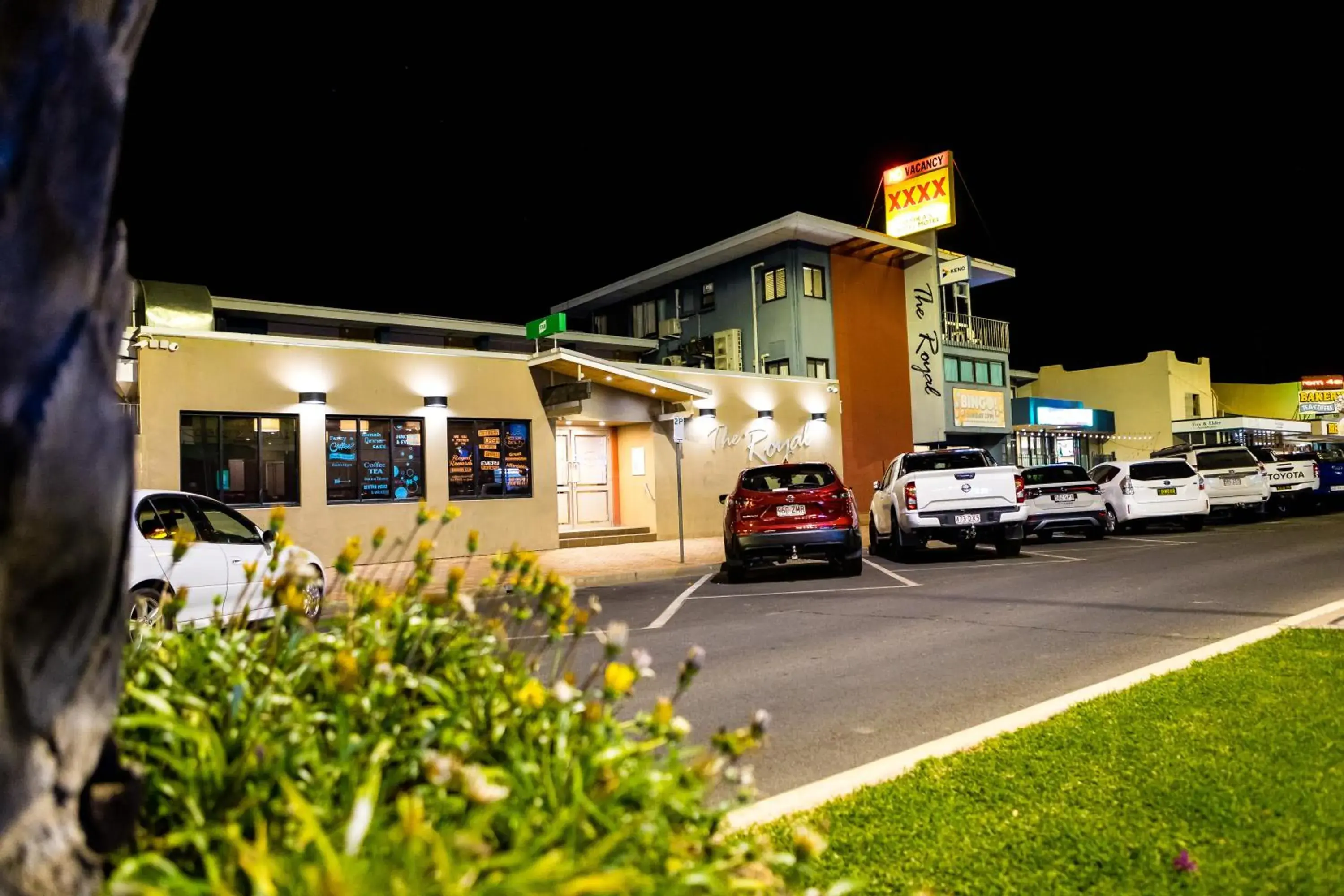 Property building in O'Shea's Royal Hotel Property building in O'Shea's Royal Hotel