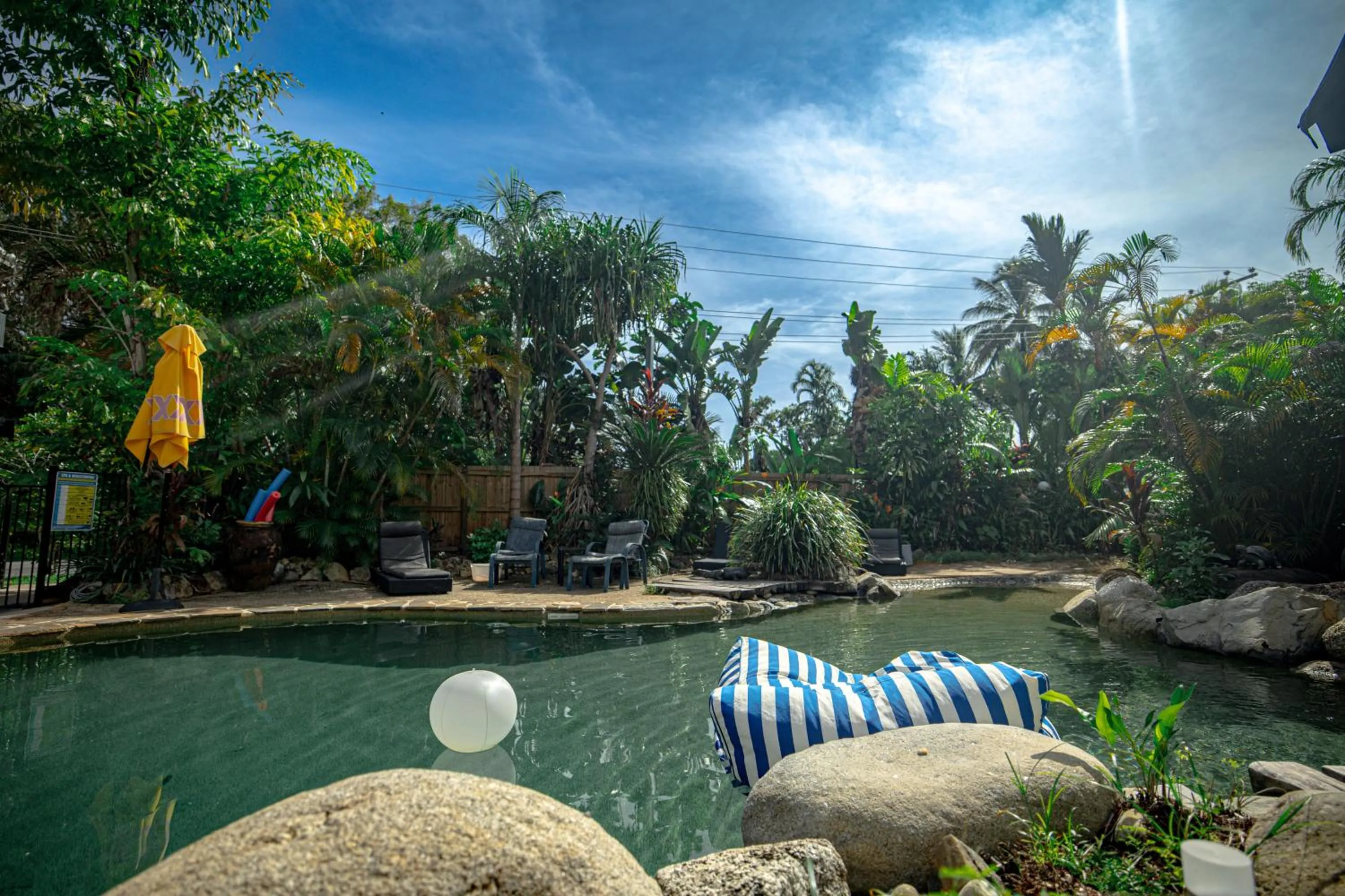 Day in Coral Beach Lodge