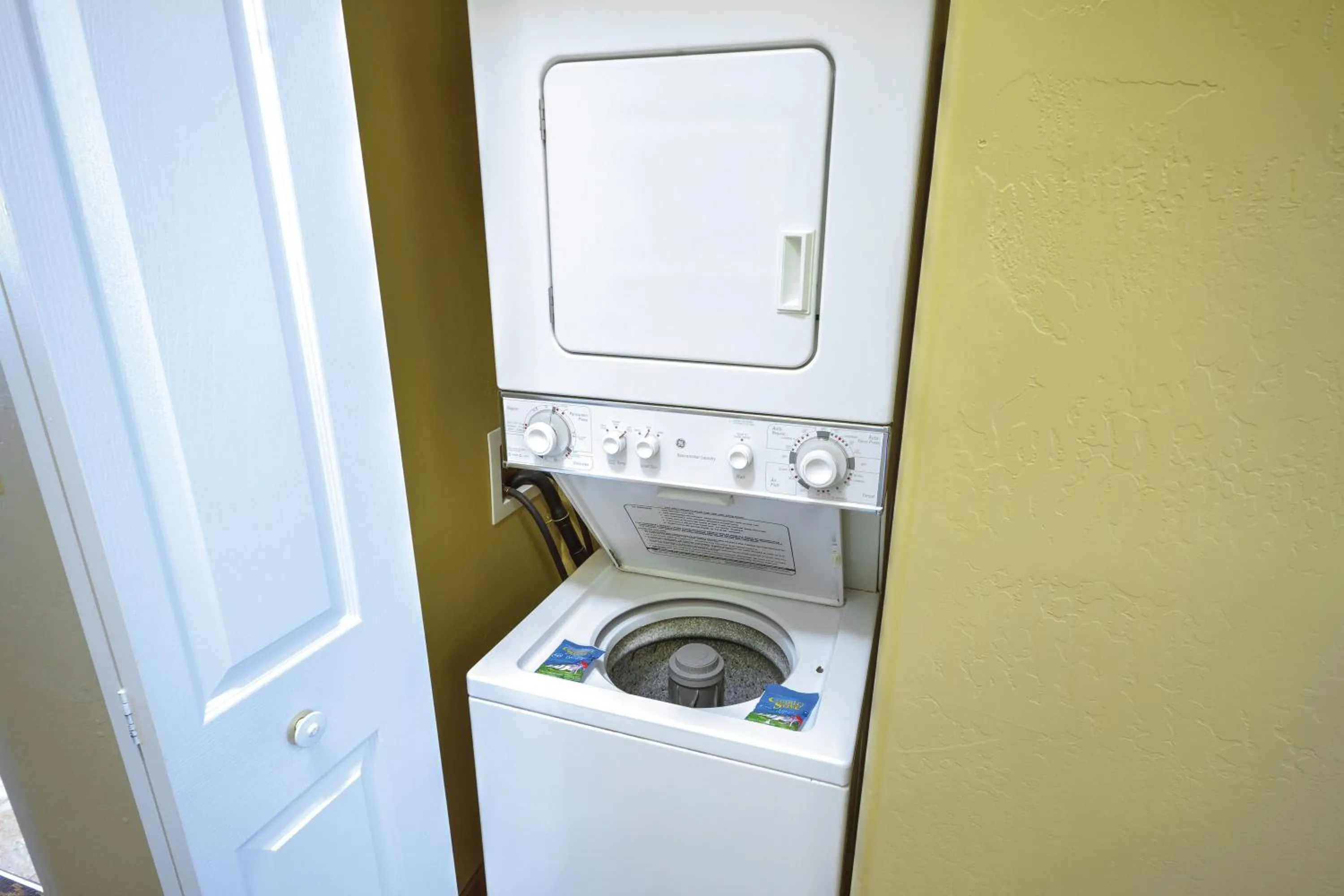 Photo of the whole room in WorldMark Bison Ranch