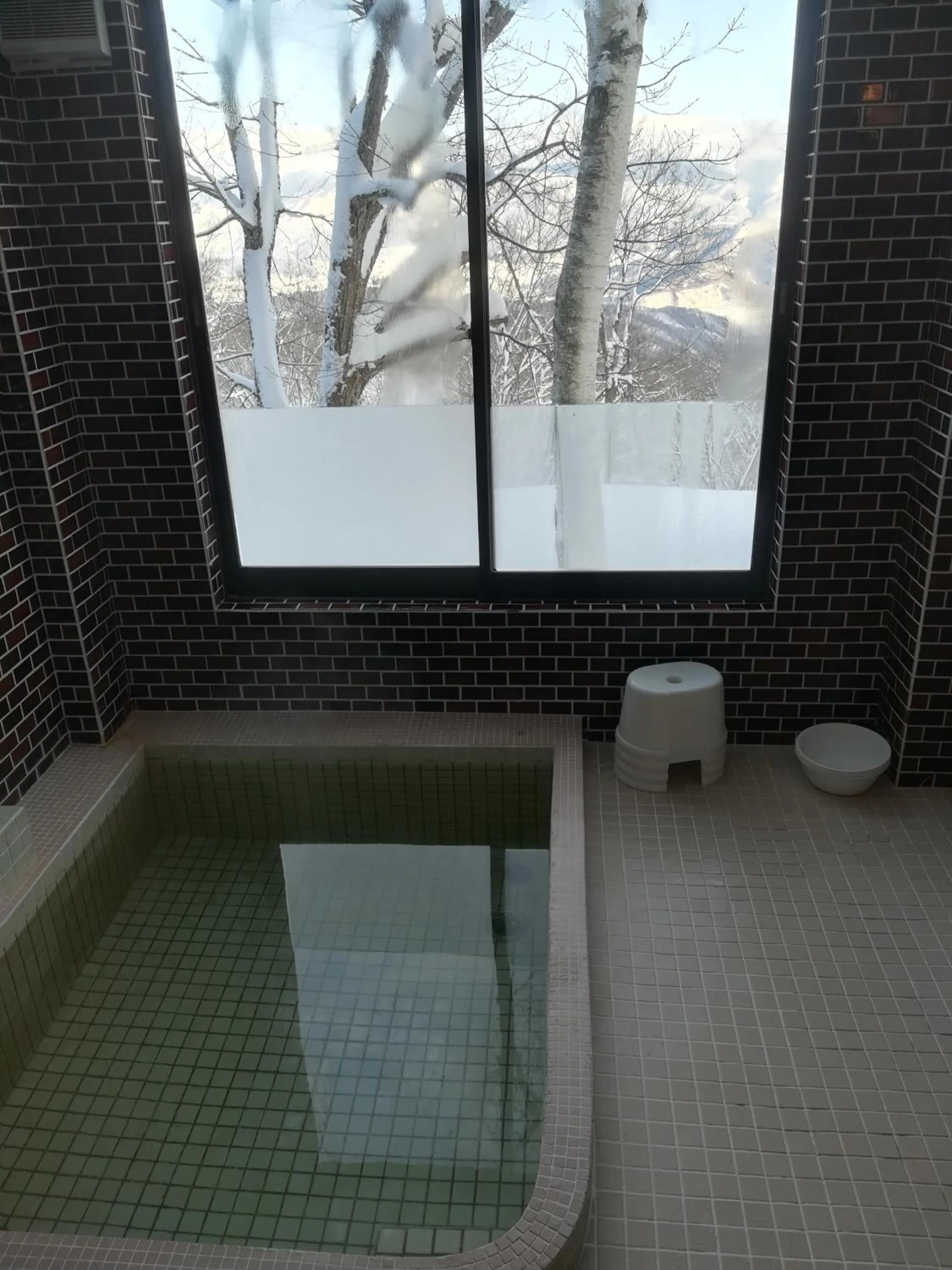 Hot Tub in Fujio Pension Madarao Apartment Hotel & Restaurant
