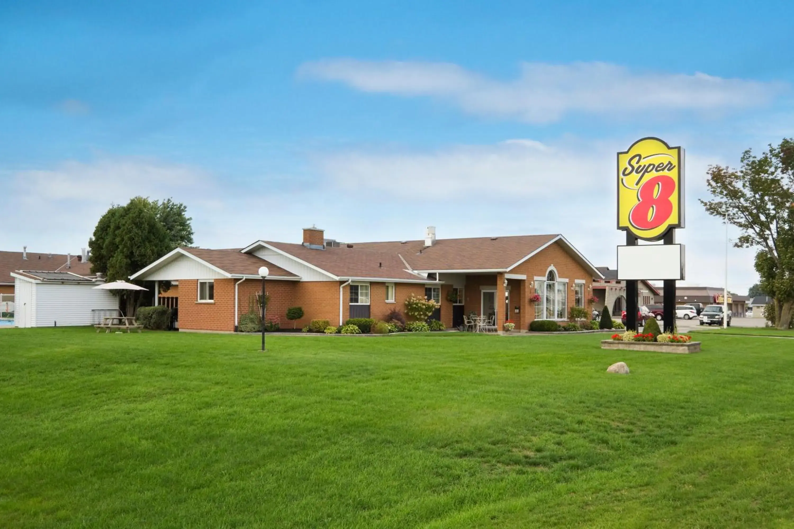 Property building in Super 8 by Wyndham Port Elgin Property building in Super 8 by Wyndham Port Elgin