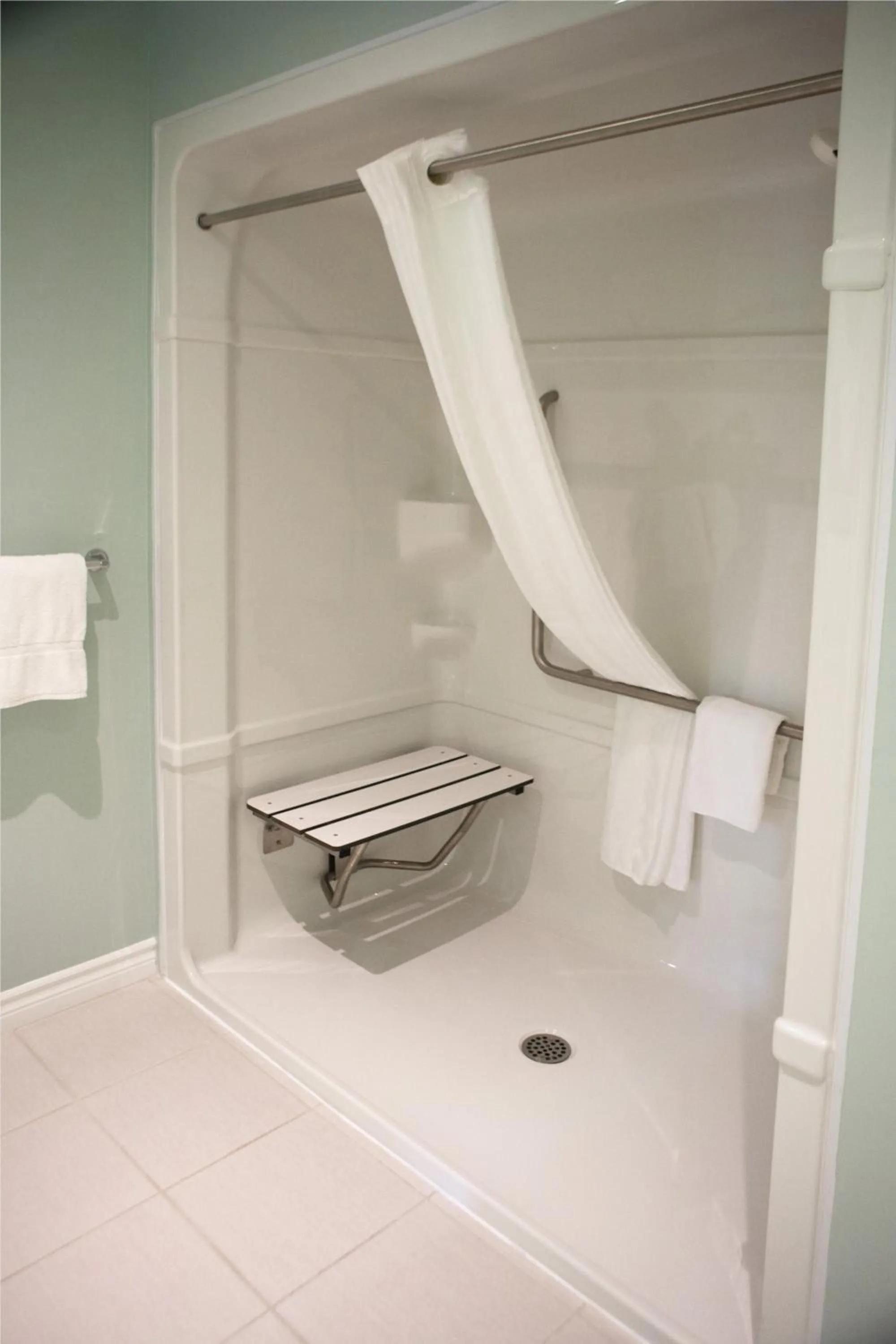 Bathroom in Super 8 by Wyndham Port Elgin