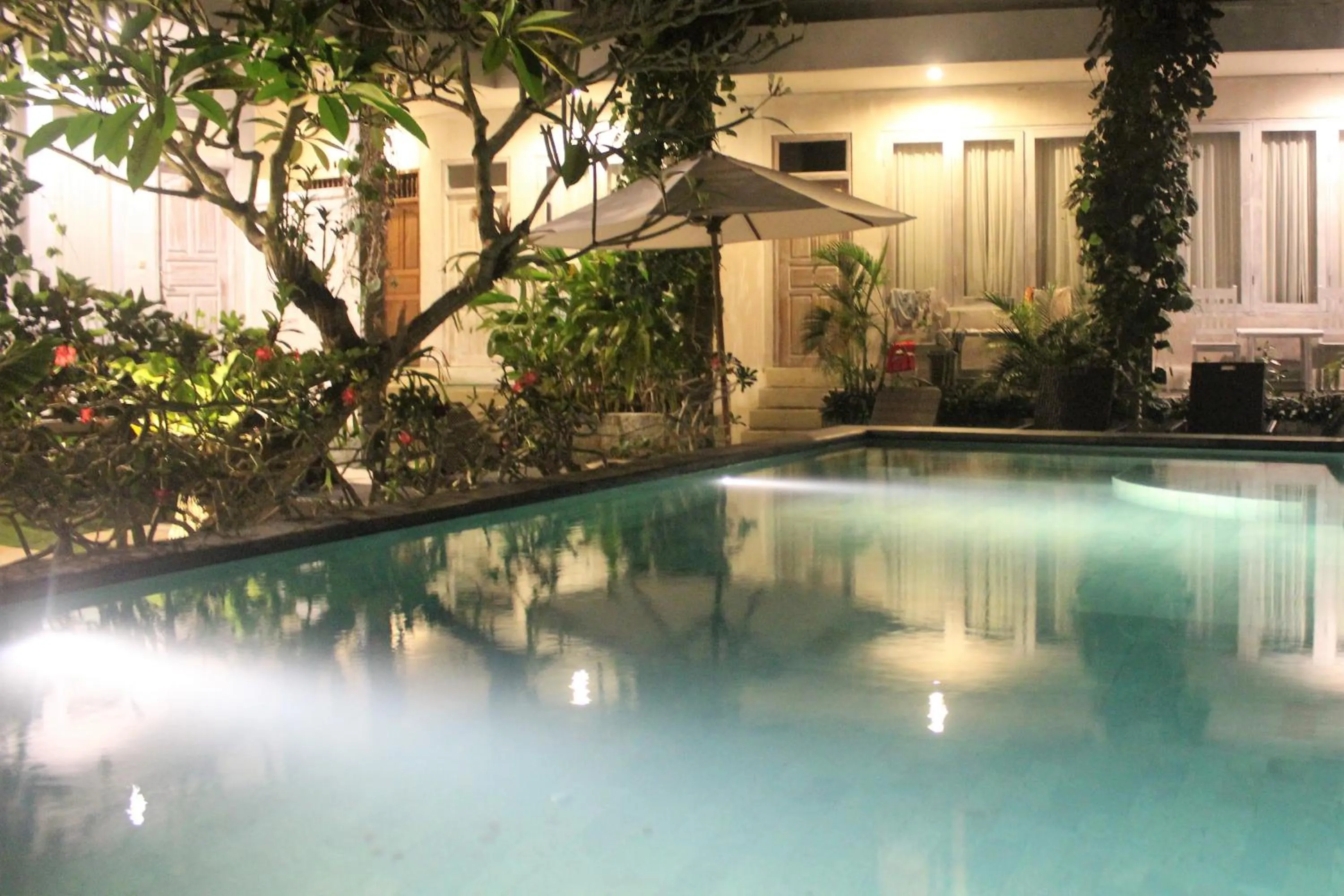 Property building in Bingin Inn