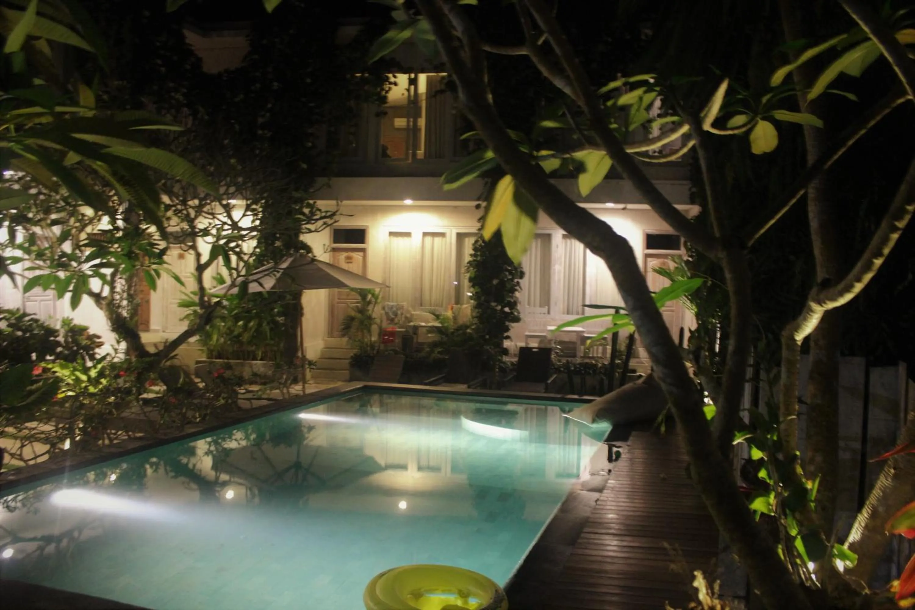 Property building in Bingin Inn