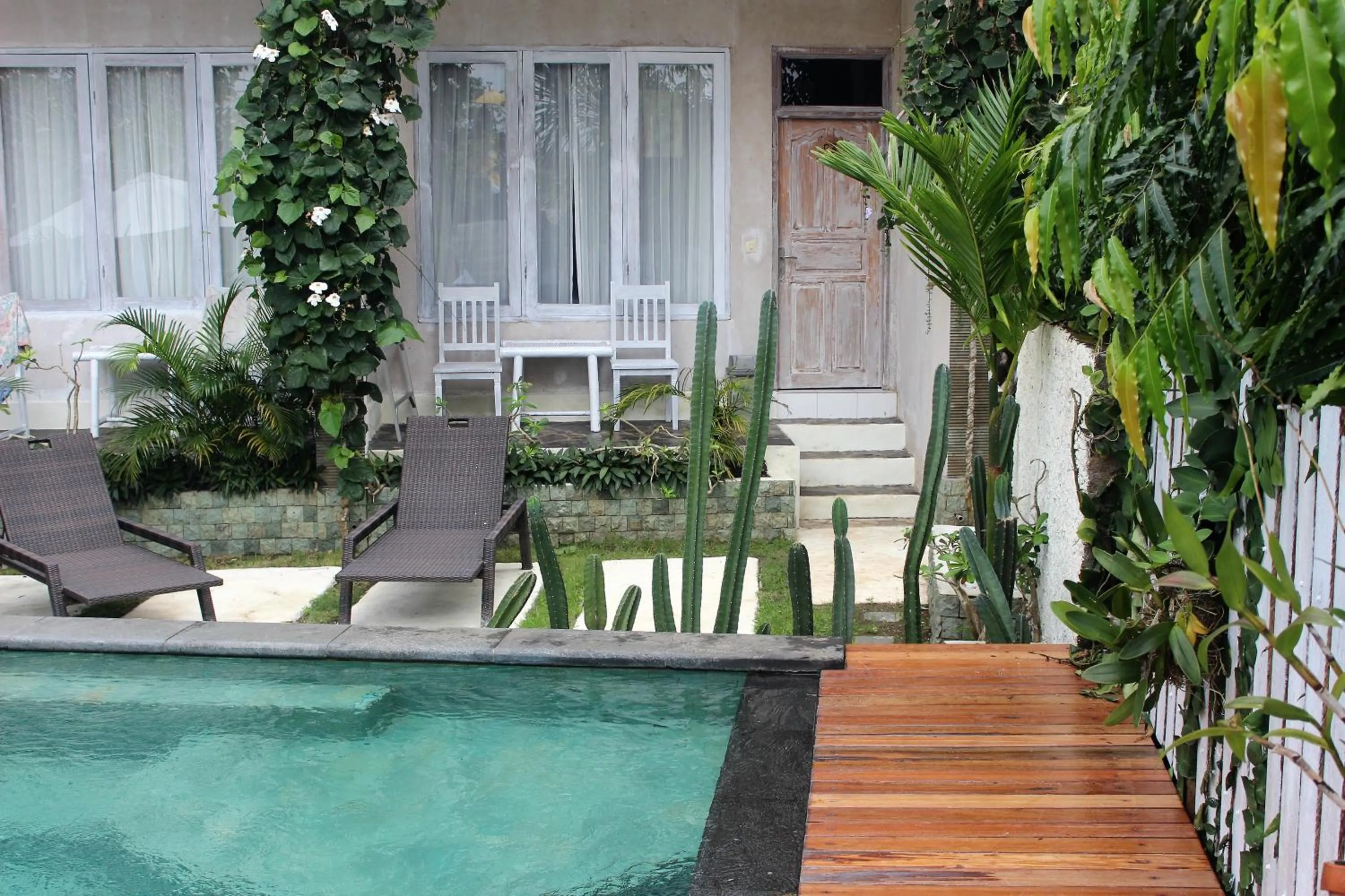 Pool view in Bingin Inn