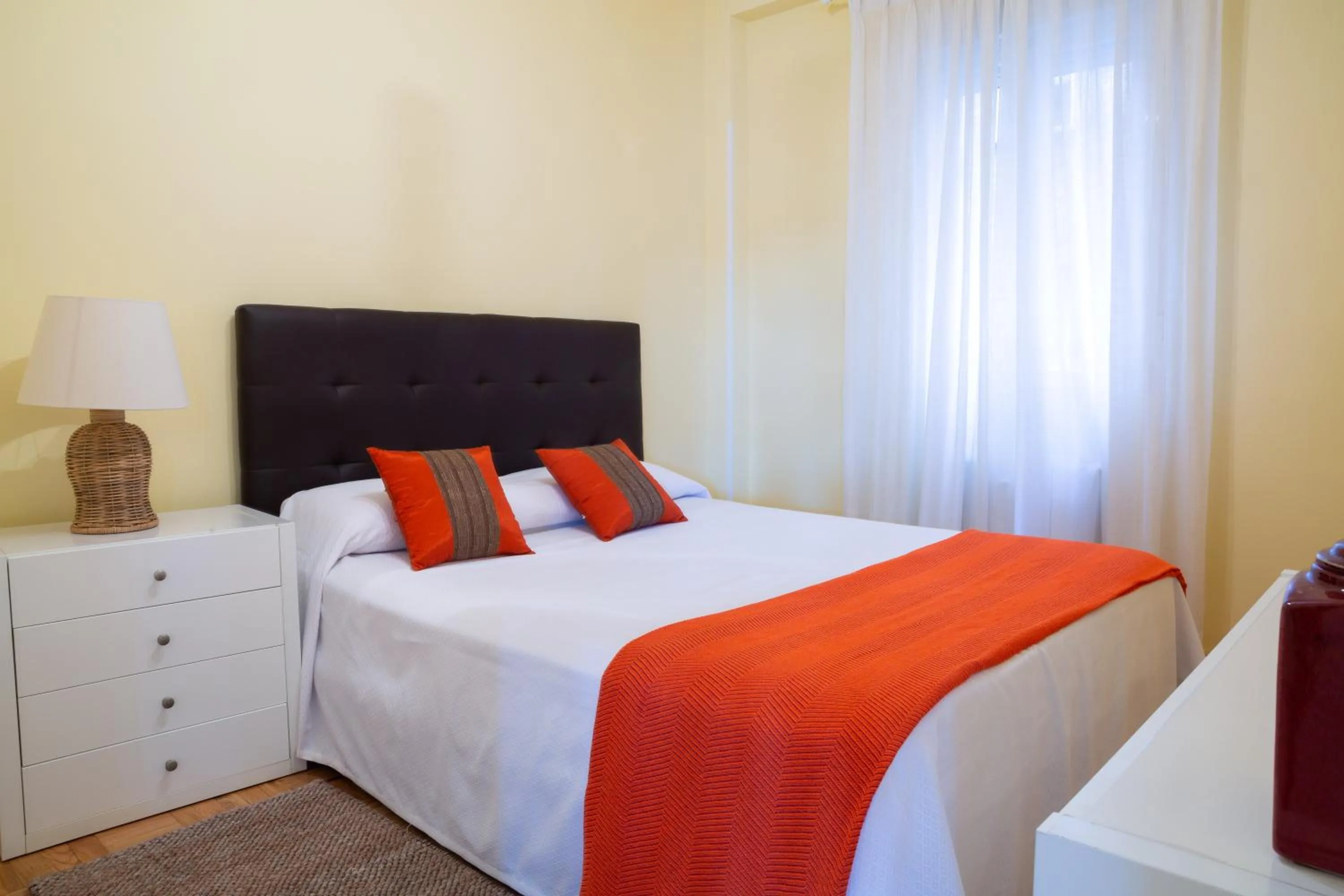 Two-Bedroom Apartment in Apartamentos Duque Ventas
