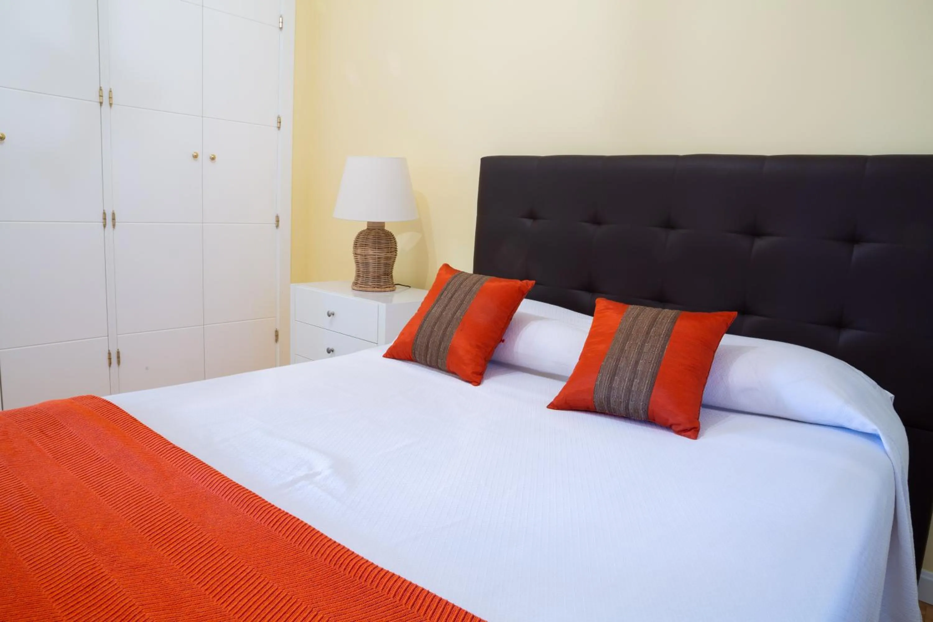 Two-Bedroom Apartment in Apartamentos Duque Ventas