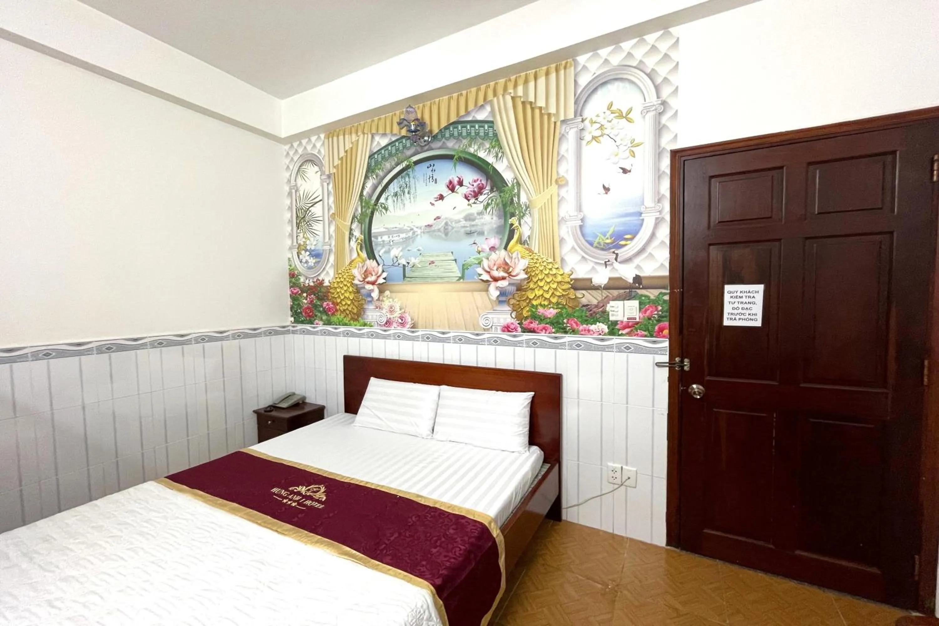 Bedroom, Bed in Hung Anh Hotel