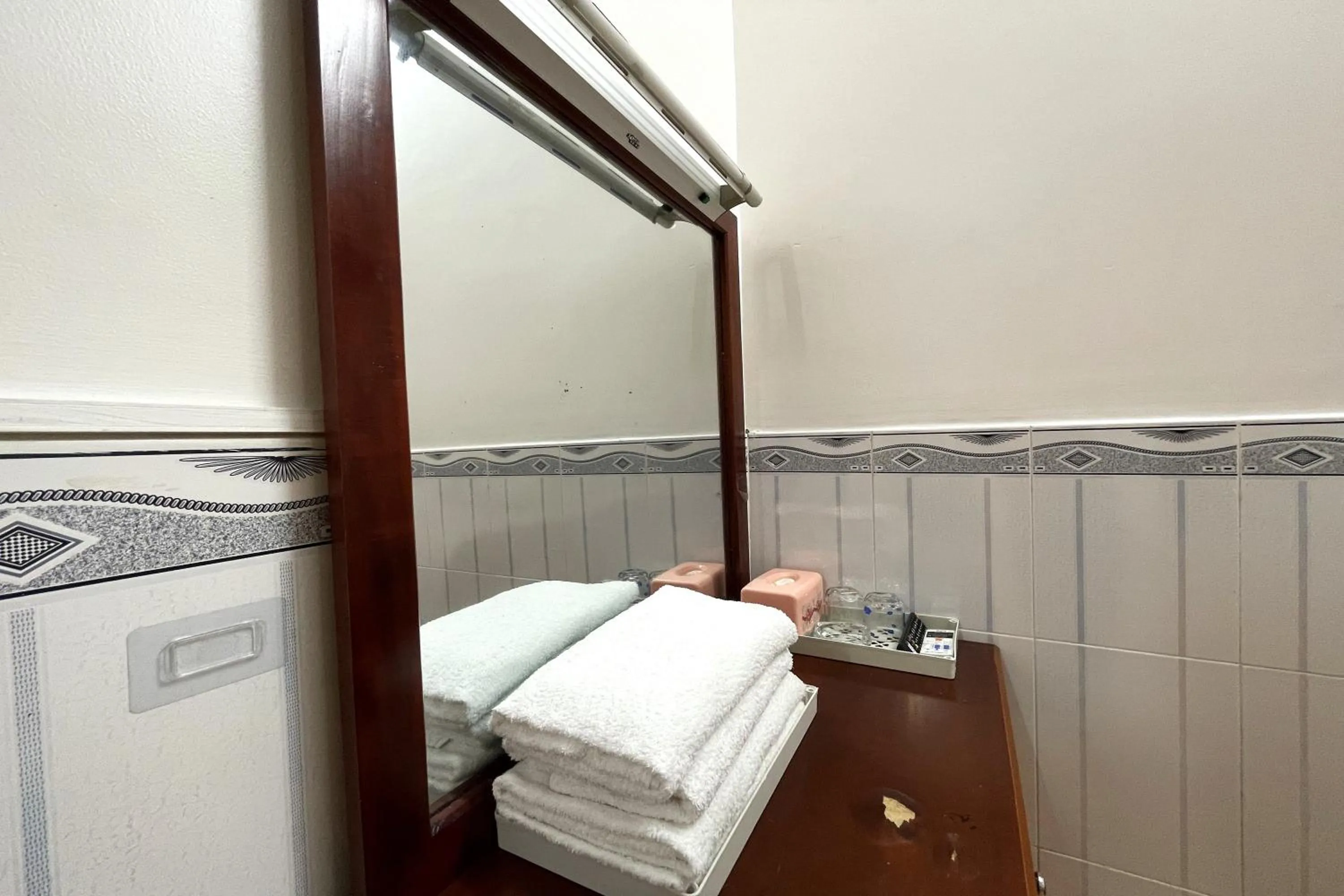 Bedroom, Bed in Hung Anh Hotel