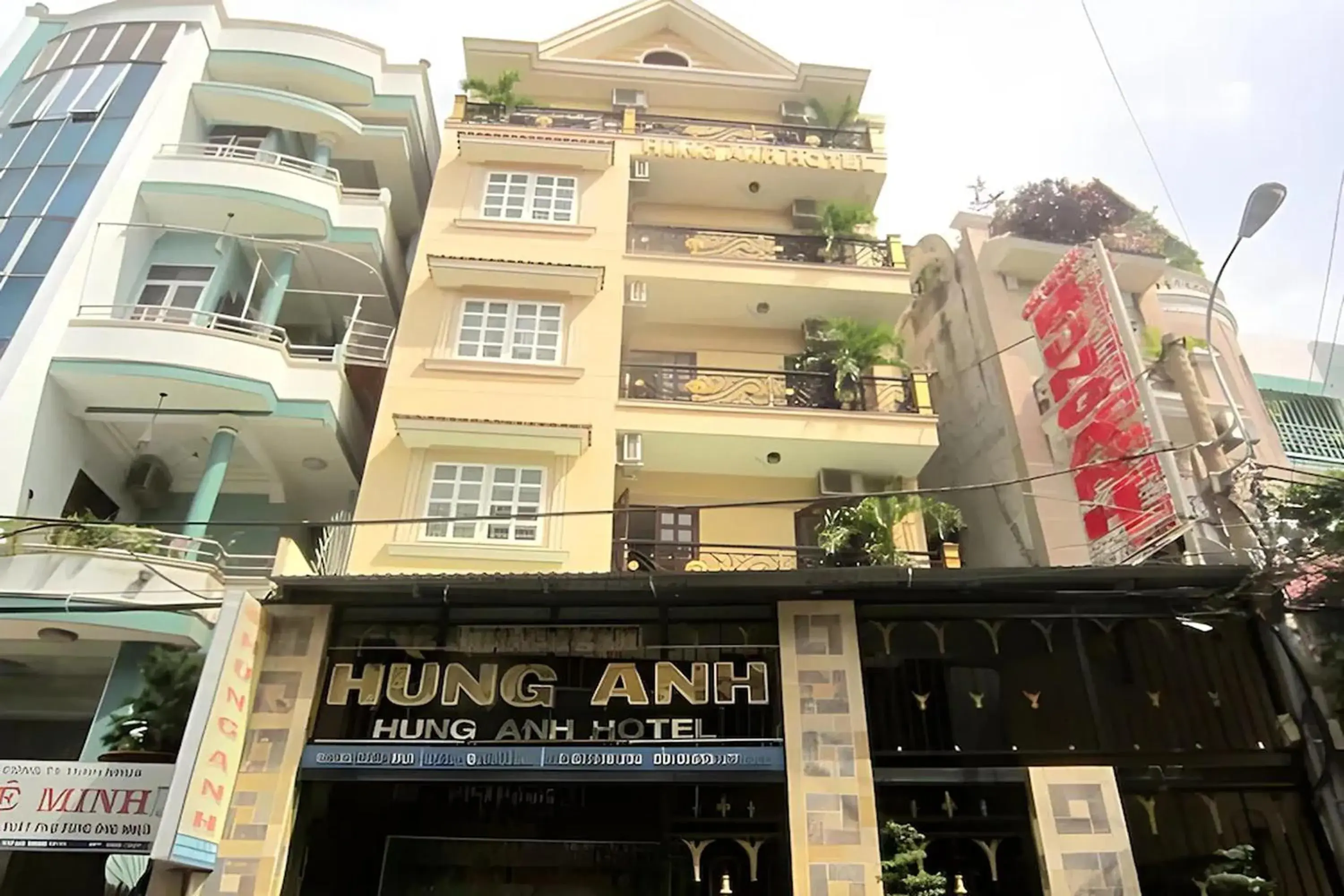 Property building in Hung Anh Hotel Property building in Hung Anh Hotel