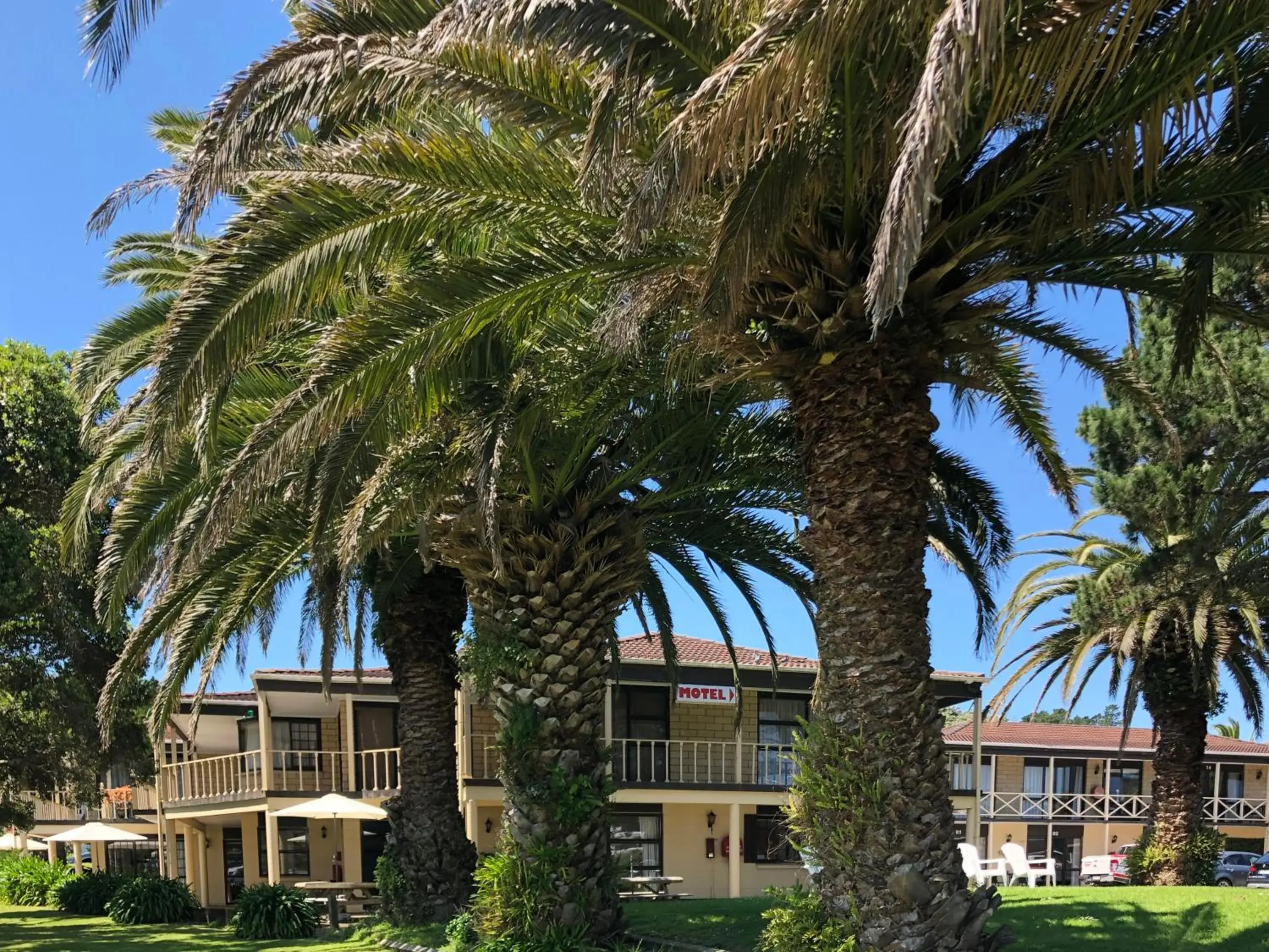 Property Building in Half Moon Bay Motel