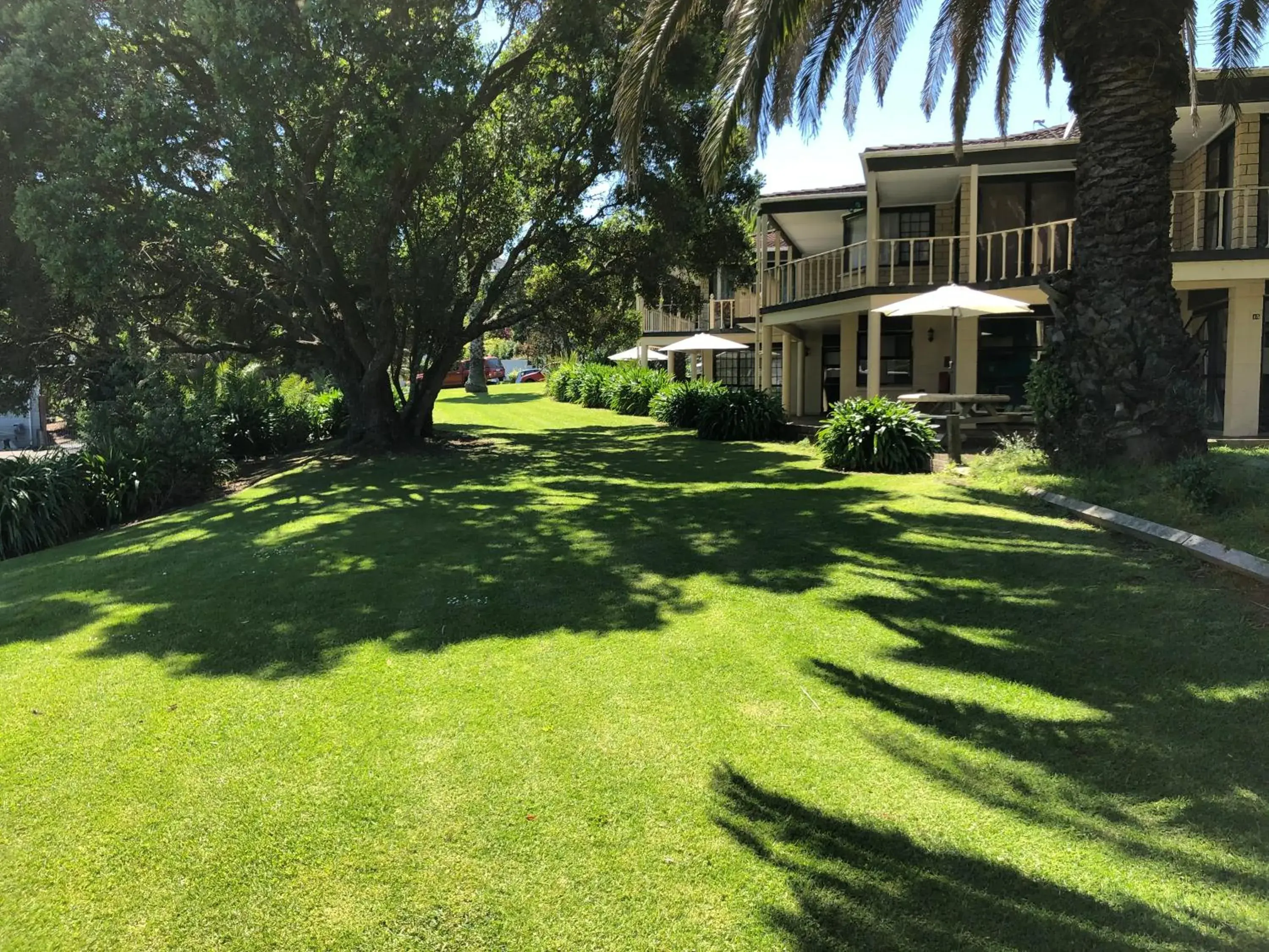 Property Building in Half Moon Bay Motel