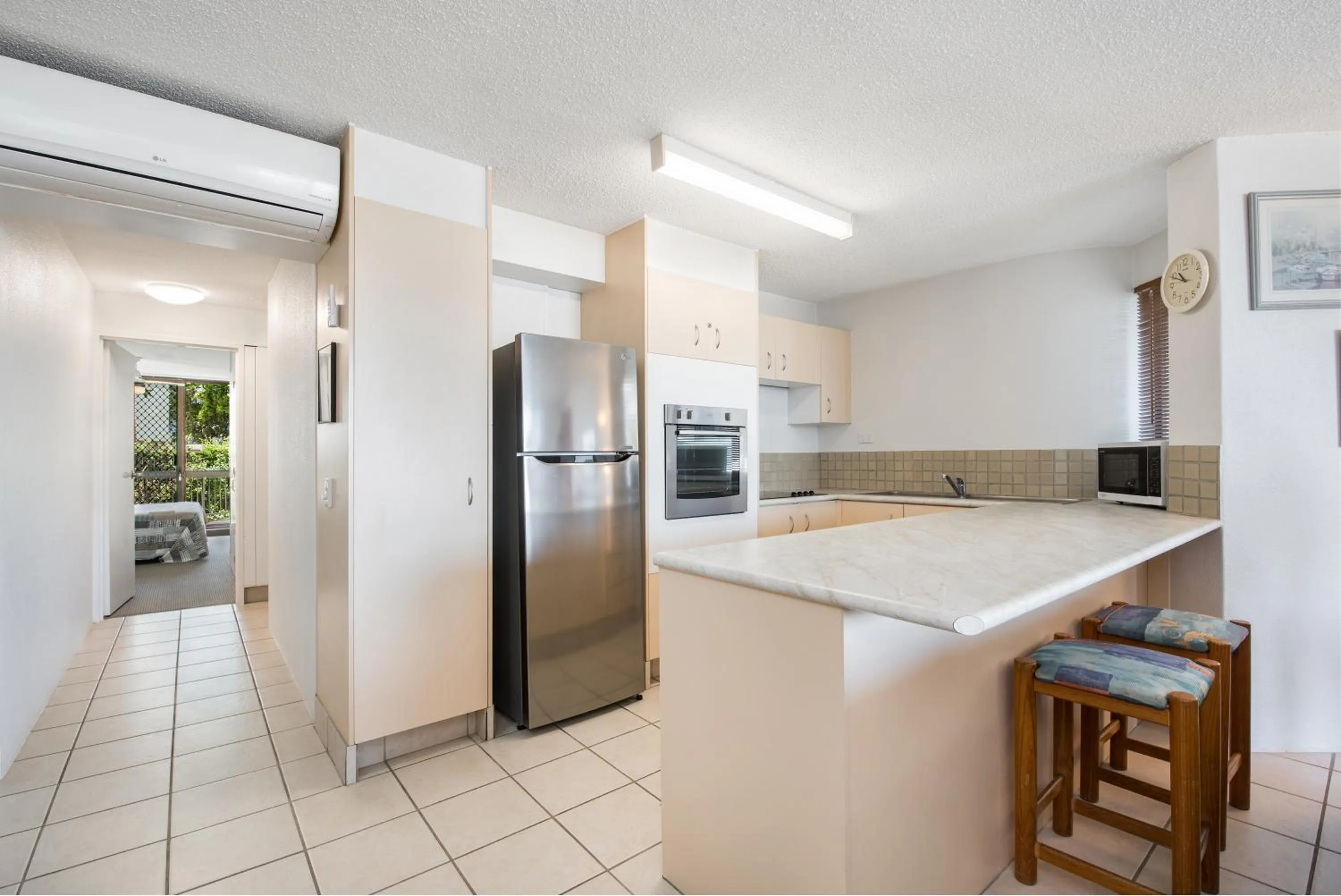 Kitchen or kitchenette in Alexandria Apartments