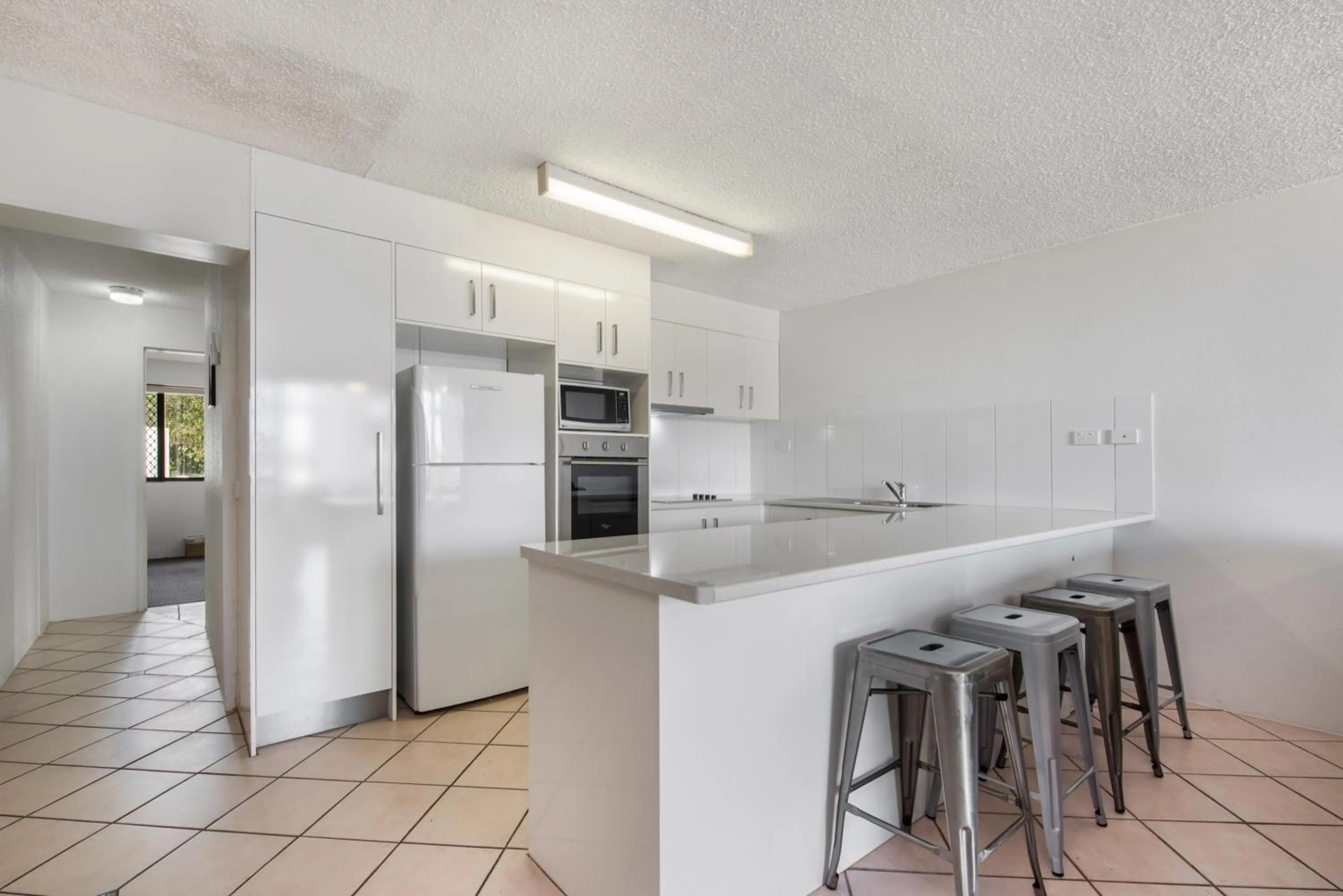 Kitchen or kitchenette in Alexandria Apartments