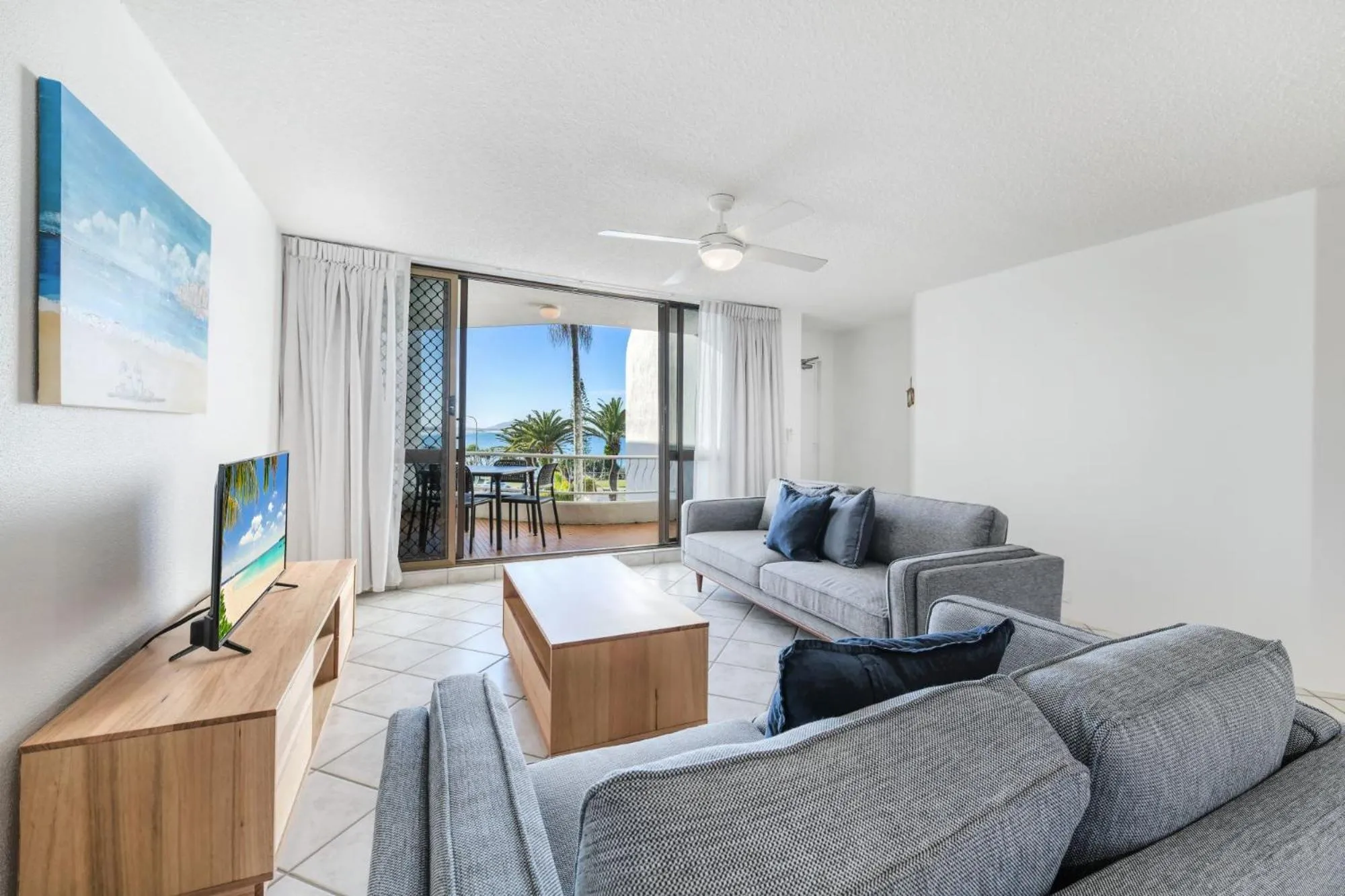 TV and multimedia in Alexandria Apartments