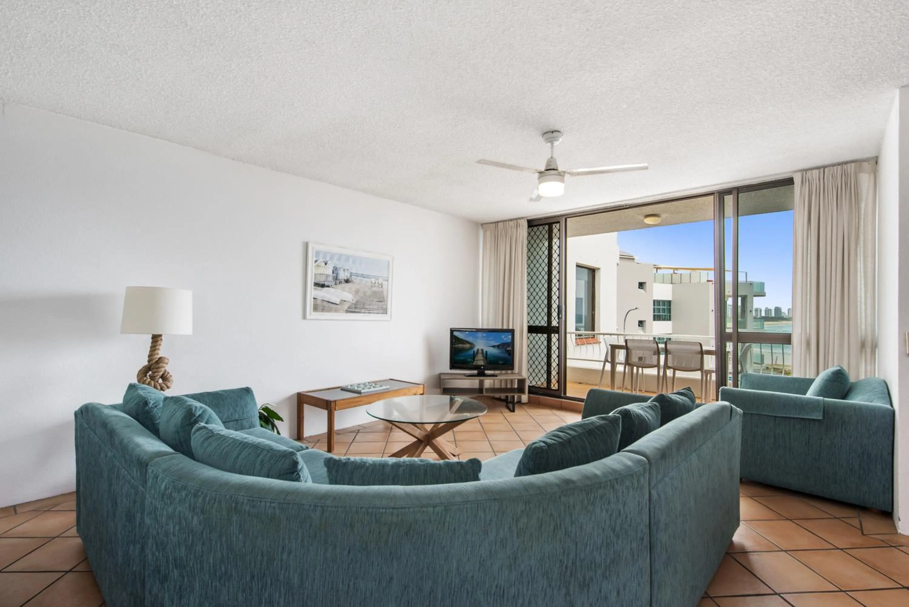 TV and multimedia in Alexandria Apartments