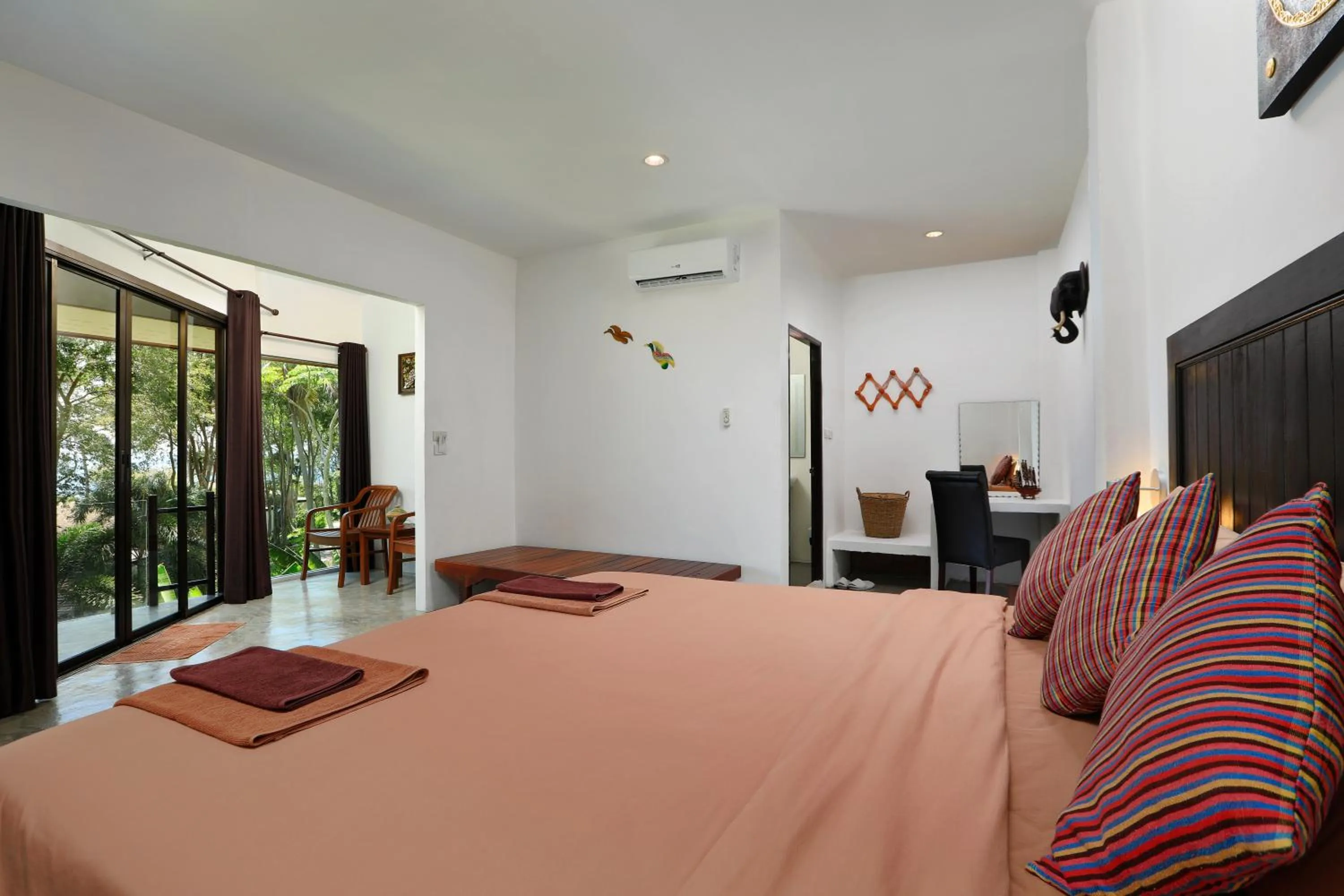 Bedroom, Bed in The Cove Phi Phi