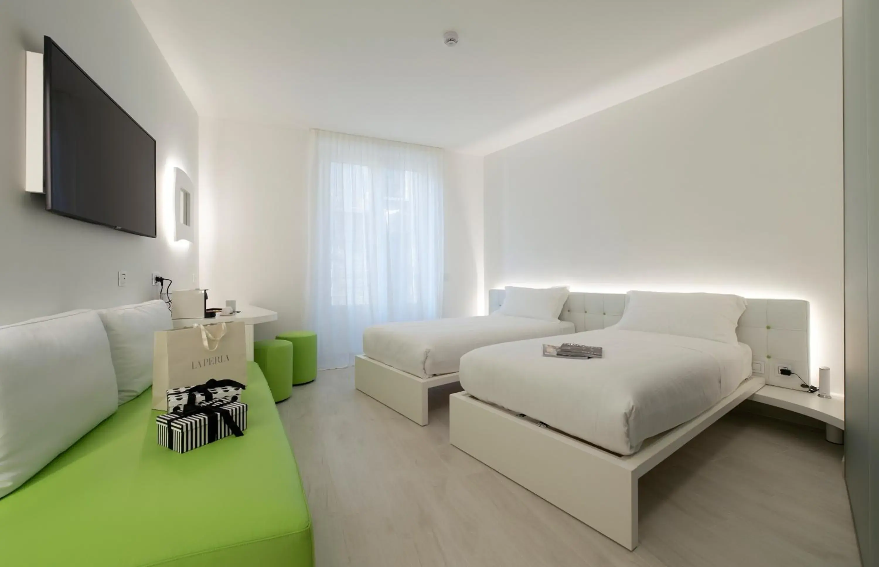 Deluxe Twin Room in AHD Rooms Deluxe Twin Room in AHD Rooms