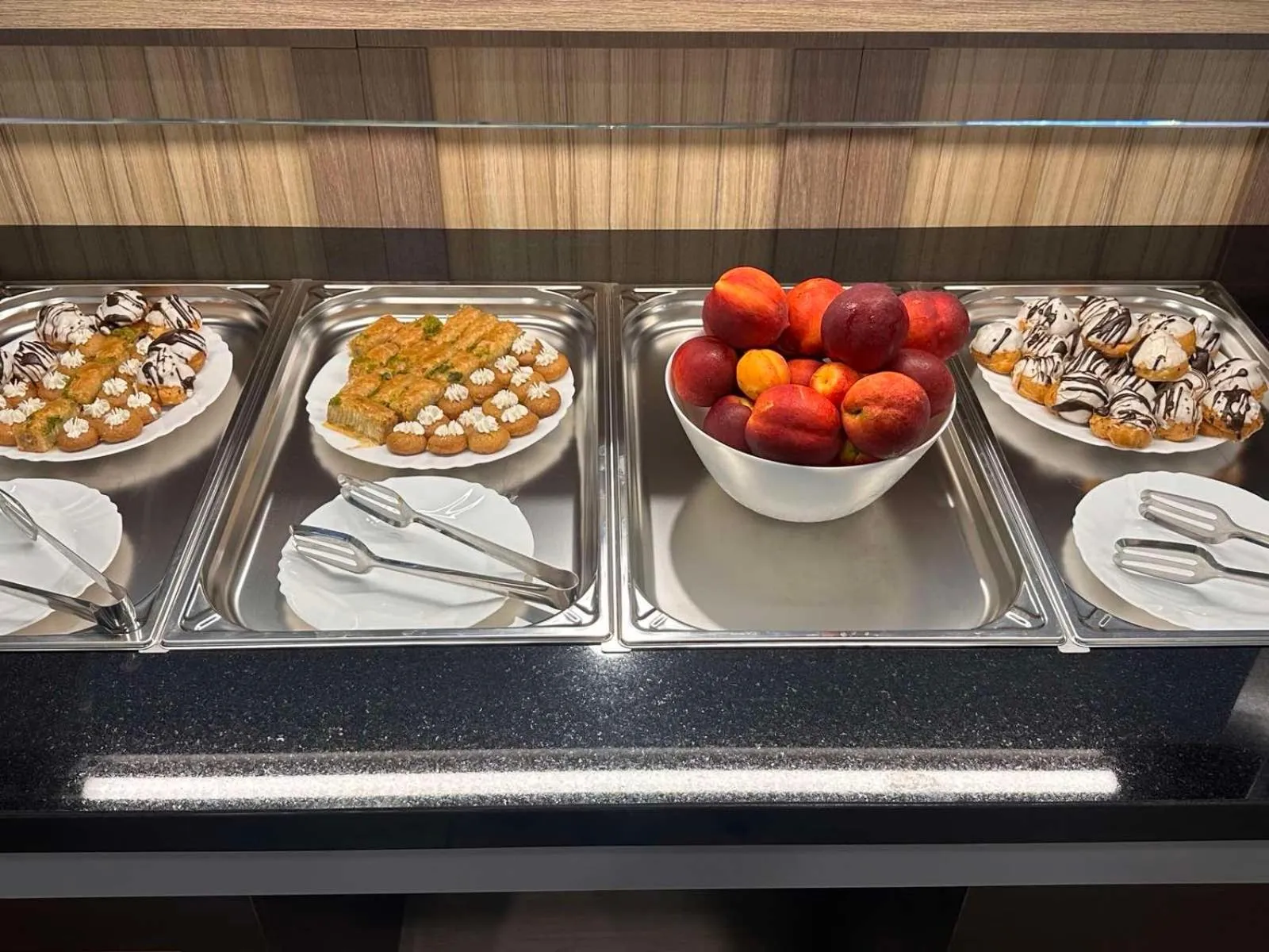 Dinner in Hotel Magnific