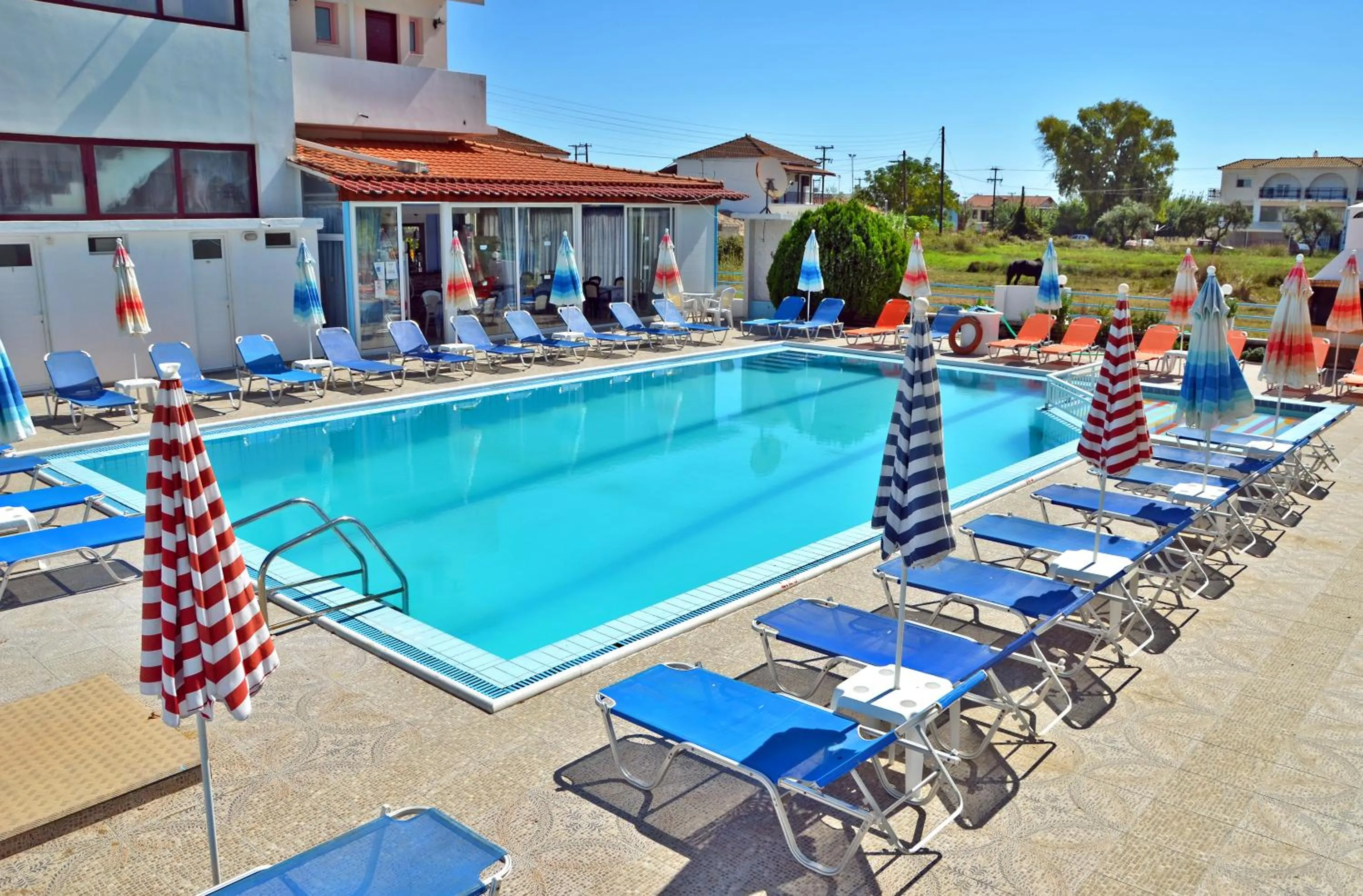 Swimming pool in Bona Vista Studios