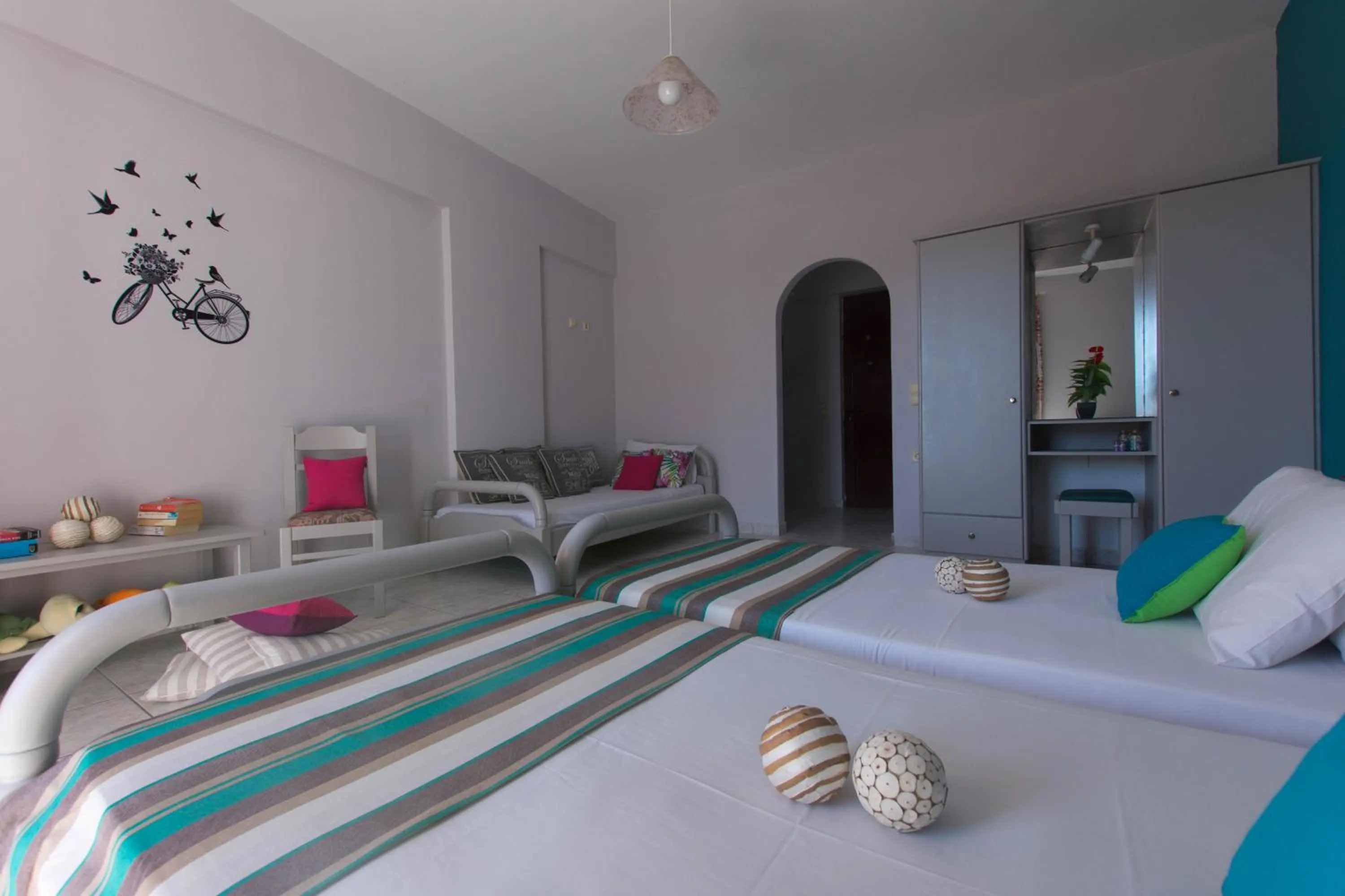 Bed in Bona Vista Studios