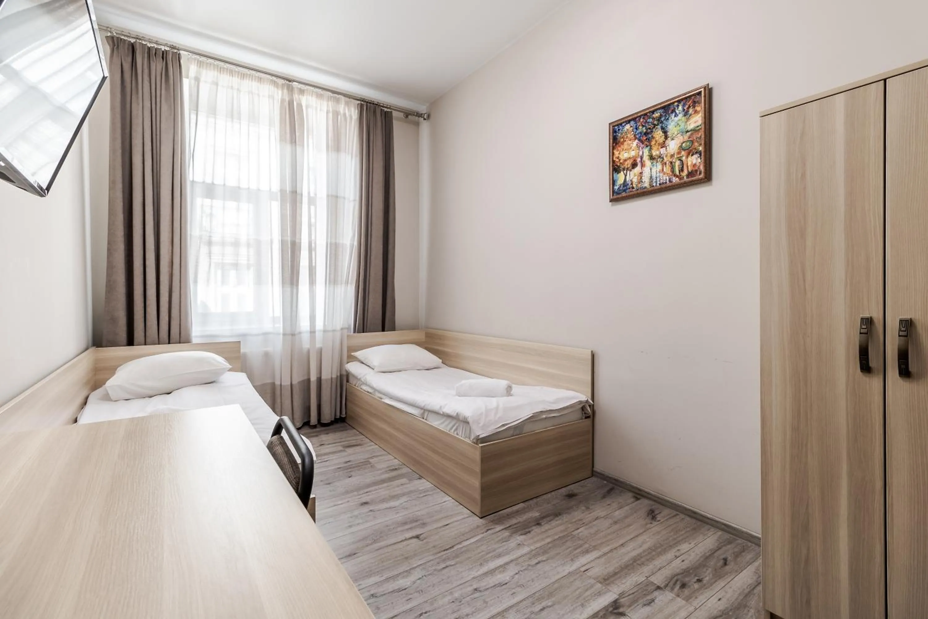 Bed in Creamy apartment