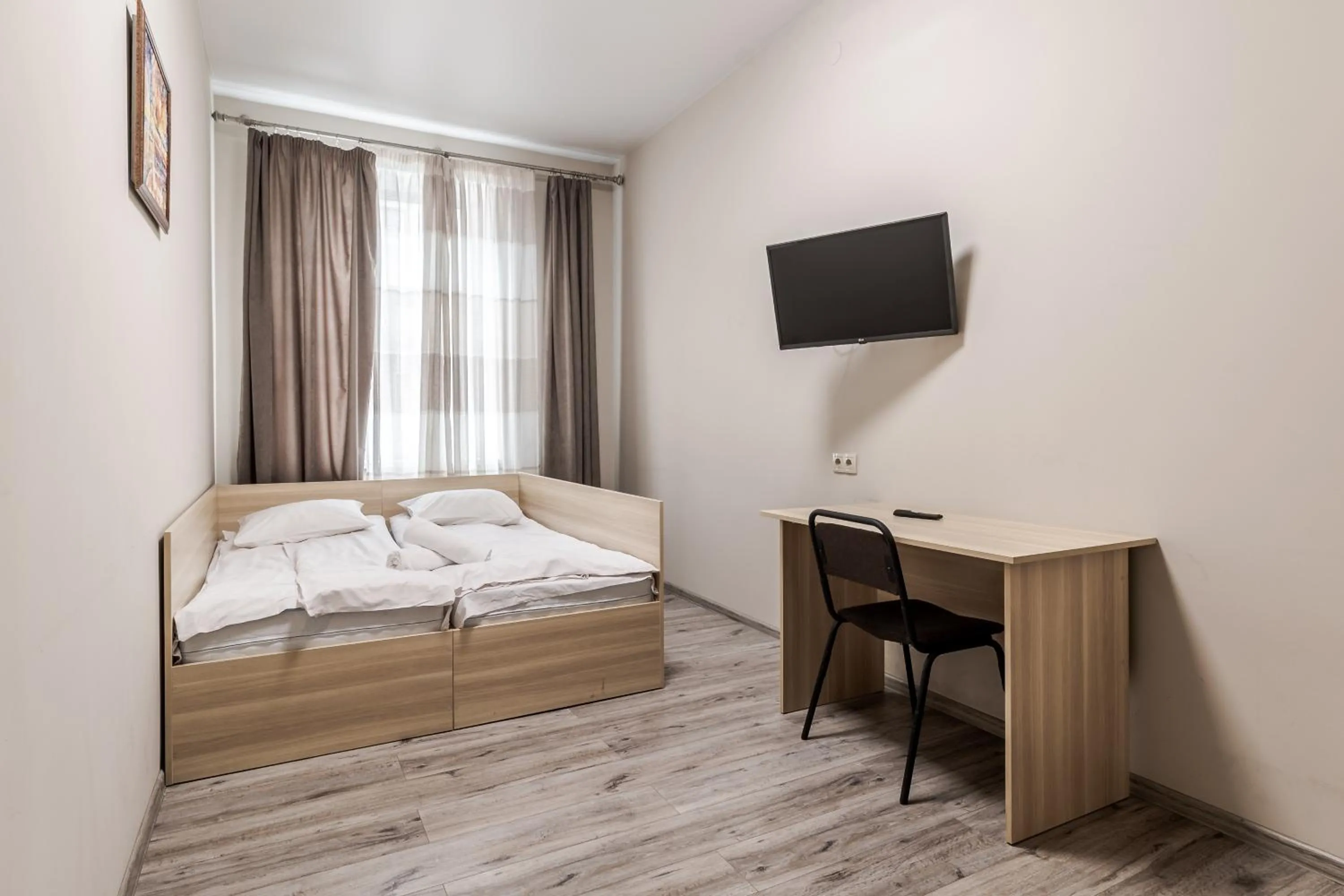 Bed in Creamy apartment