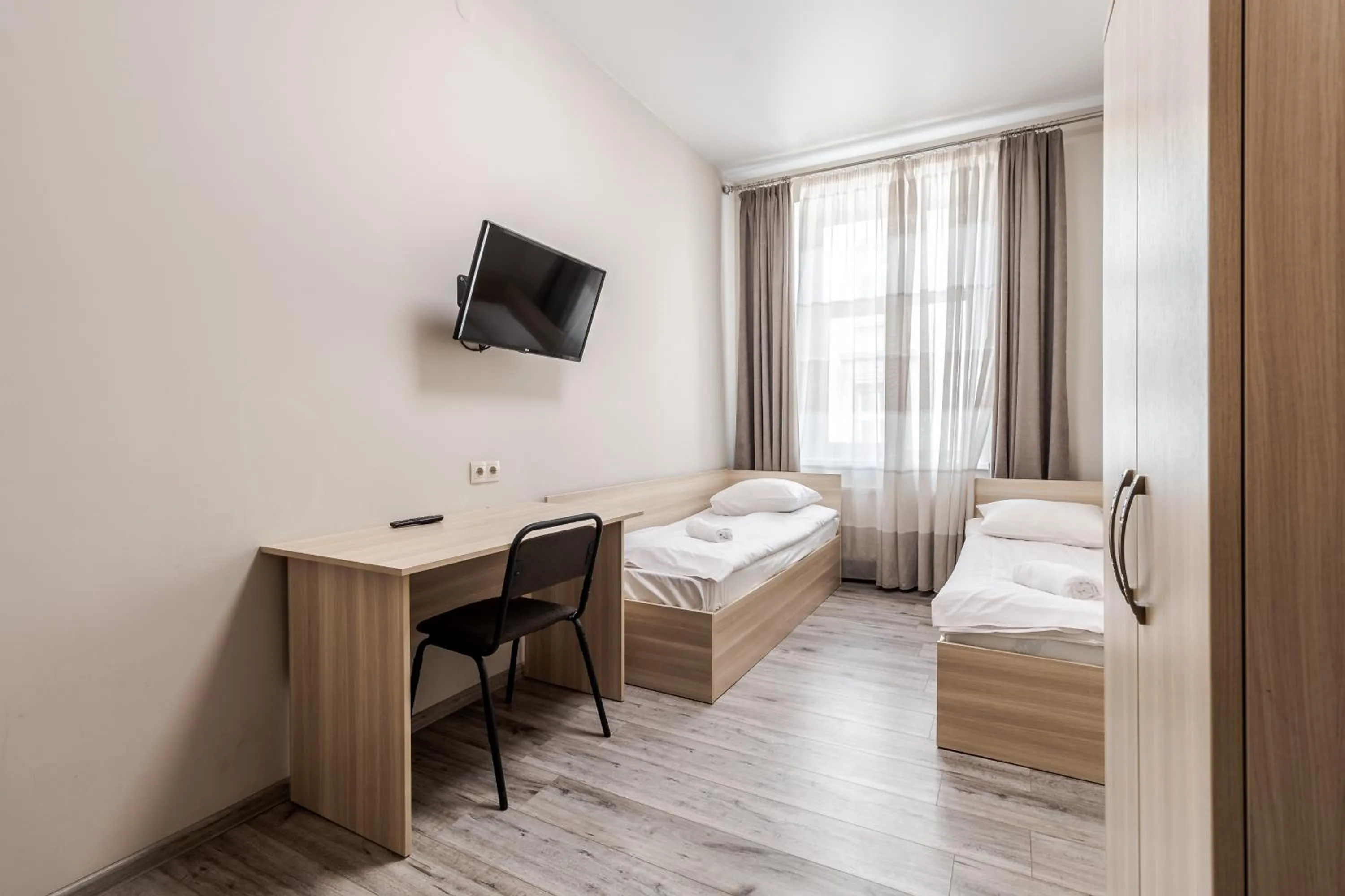 Seating area, Bed in Creamy apartment