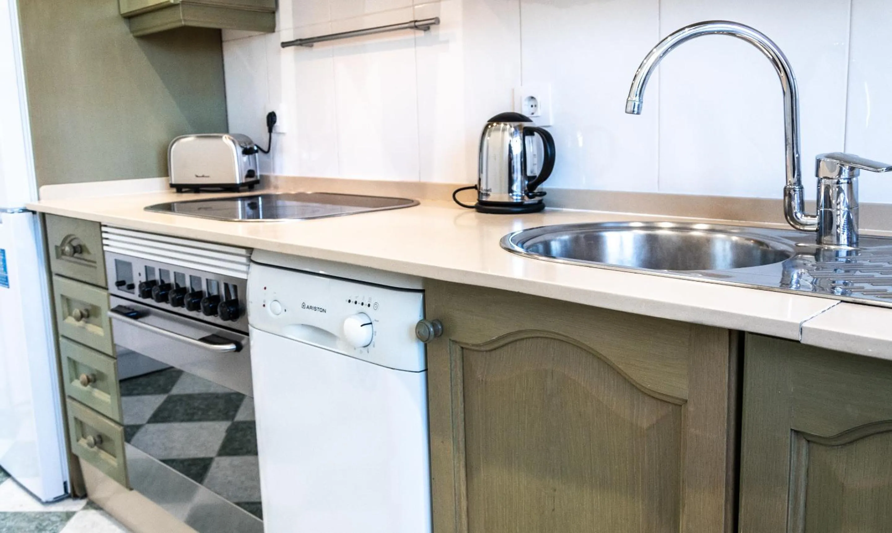 Kitchen or kitchenette in Apartamento Cadiz Paradiso