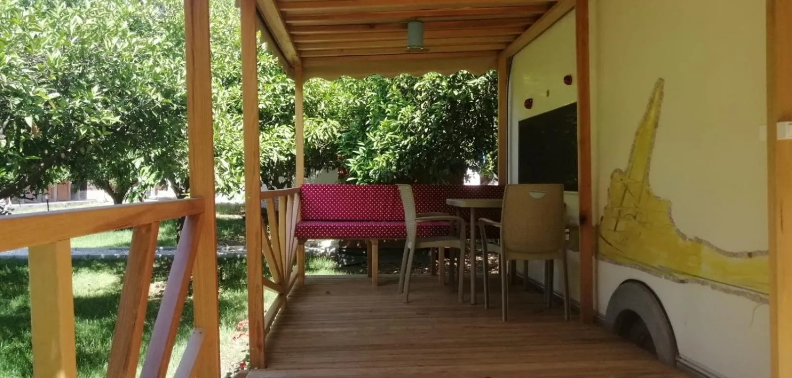 Balcony/Terrace in Kara Kedi Beach Bungalow
