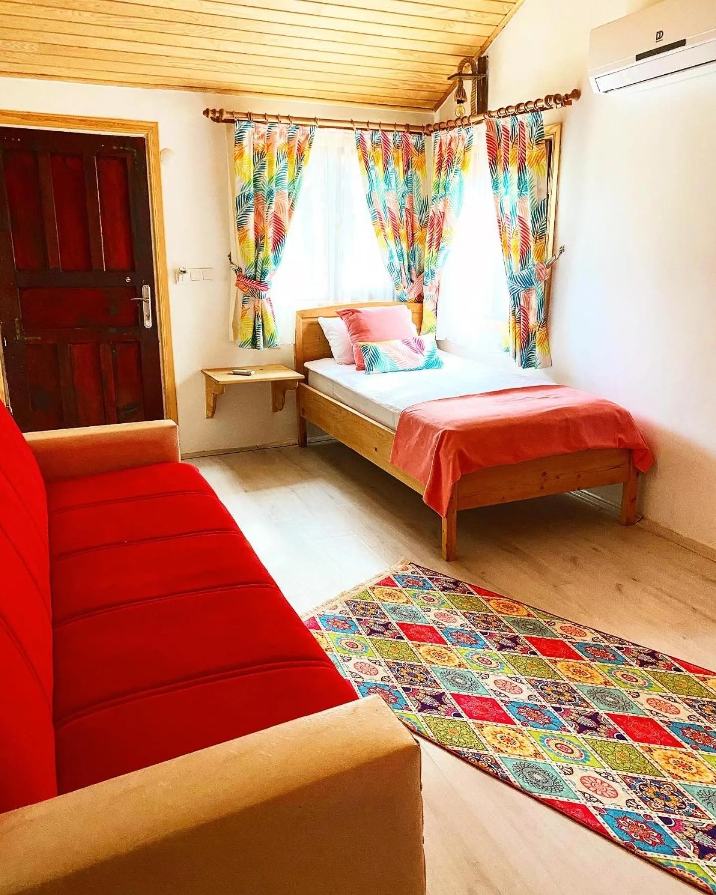 Bed in Kara Kedi Beach Bungalow