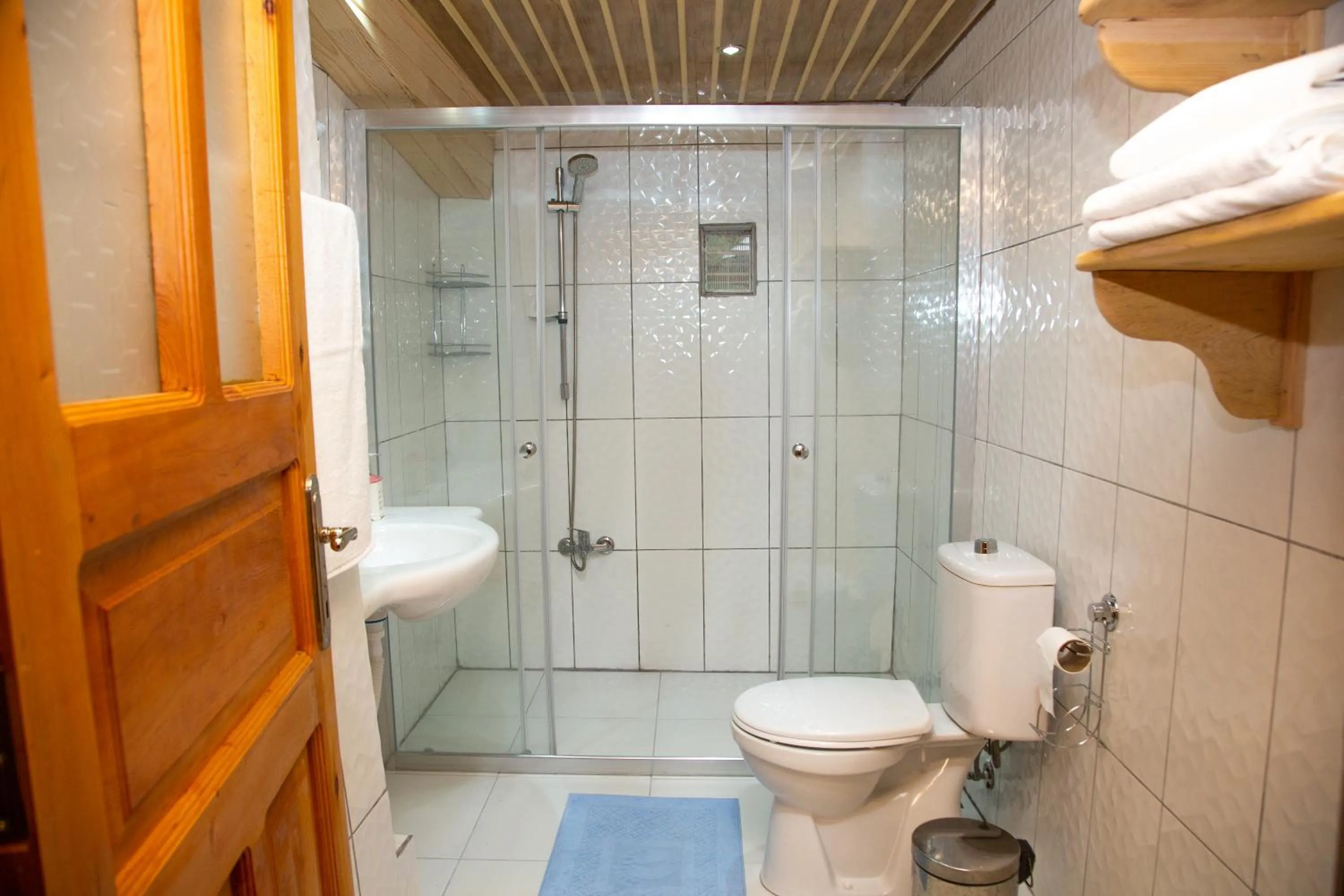 Bathroom in Kara Kedi Beach Bungalow