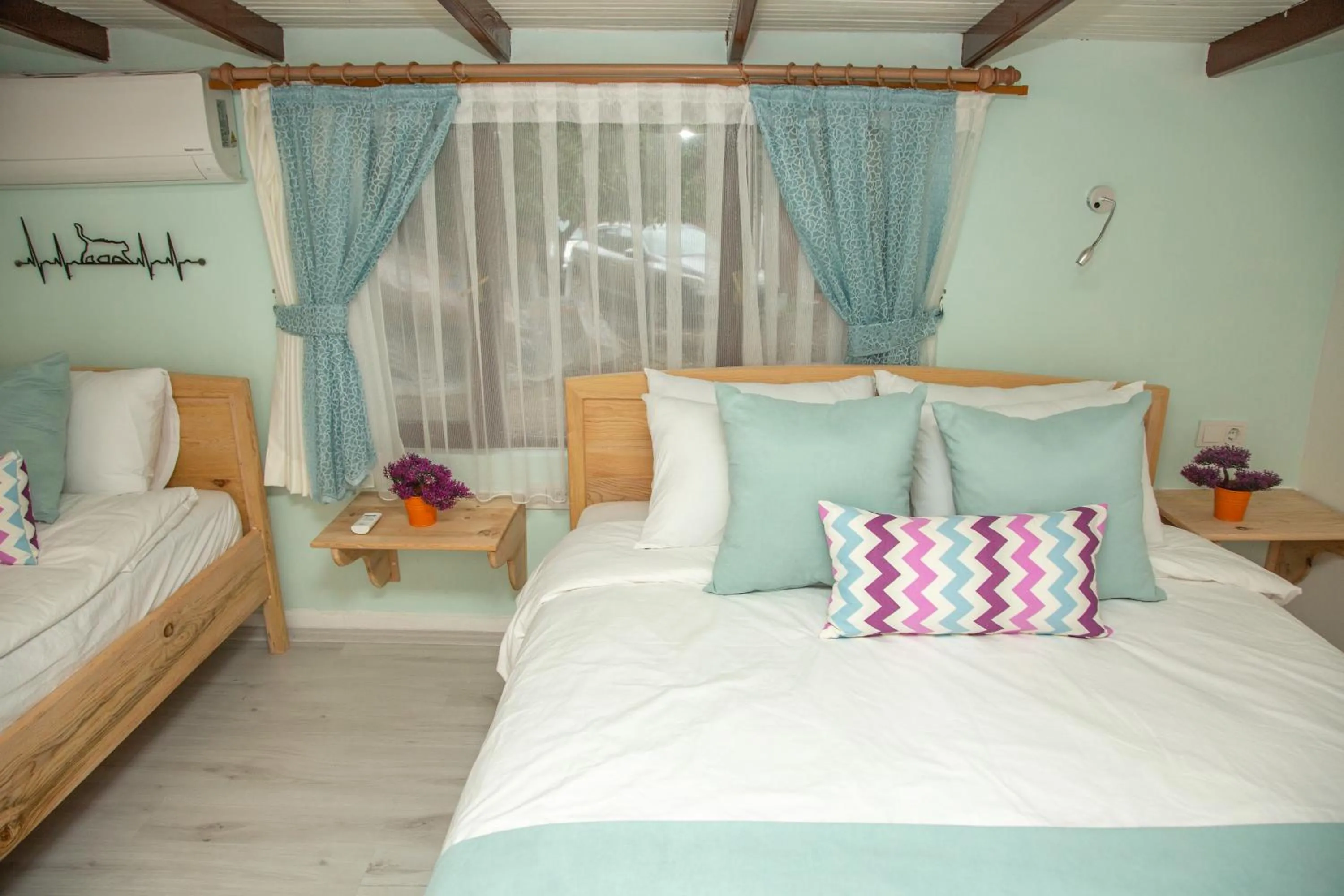 Decorative detail, Bed in Kara Kedi Beach Bungalow